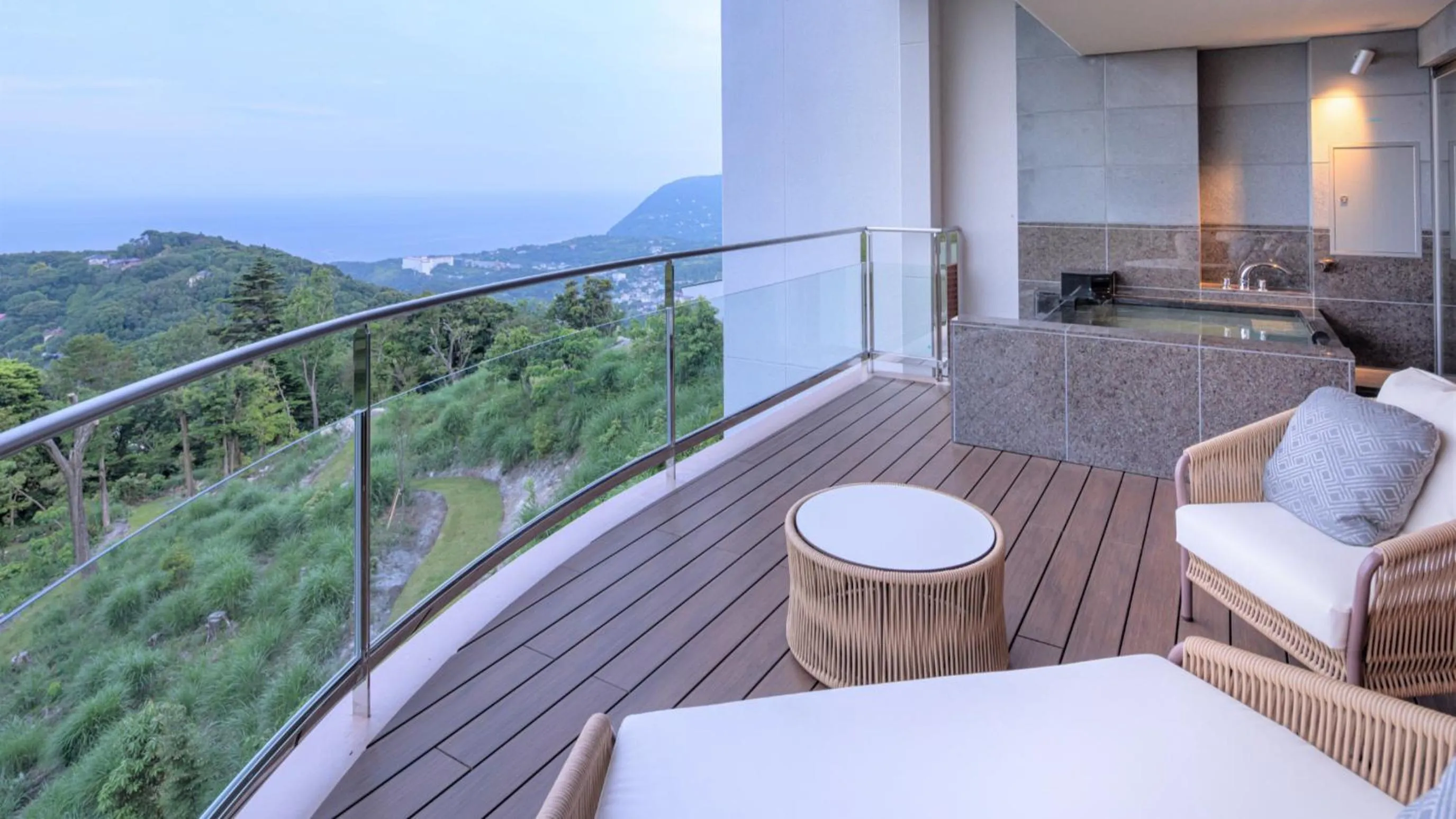 Izu Hotel Resort & Spa
