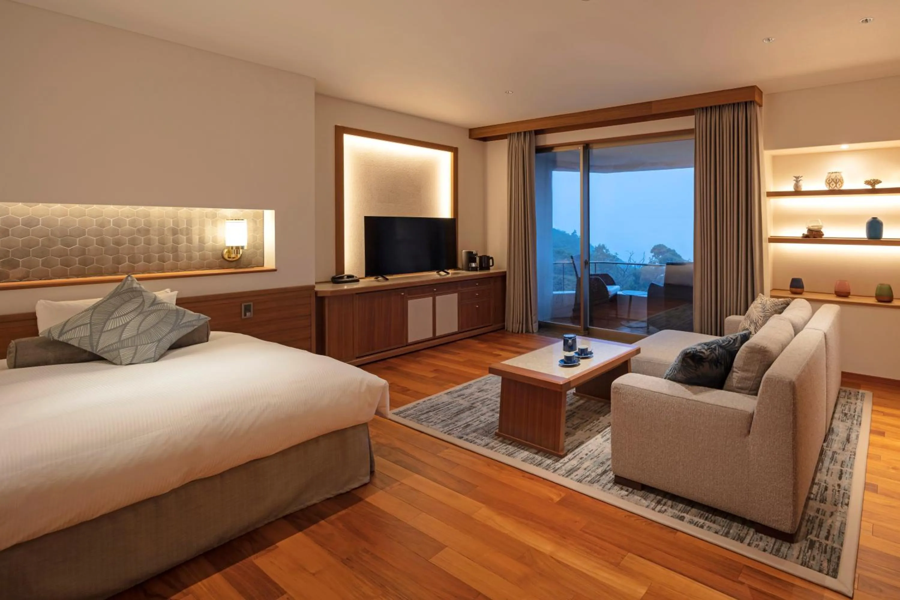 Bed in Izu Hotel Resort & Spa