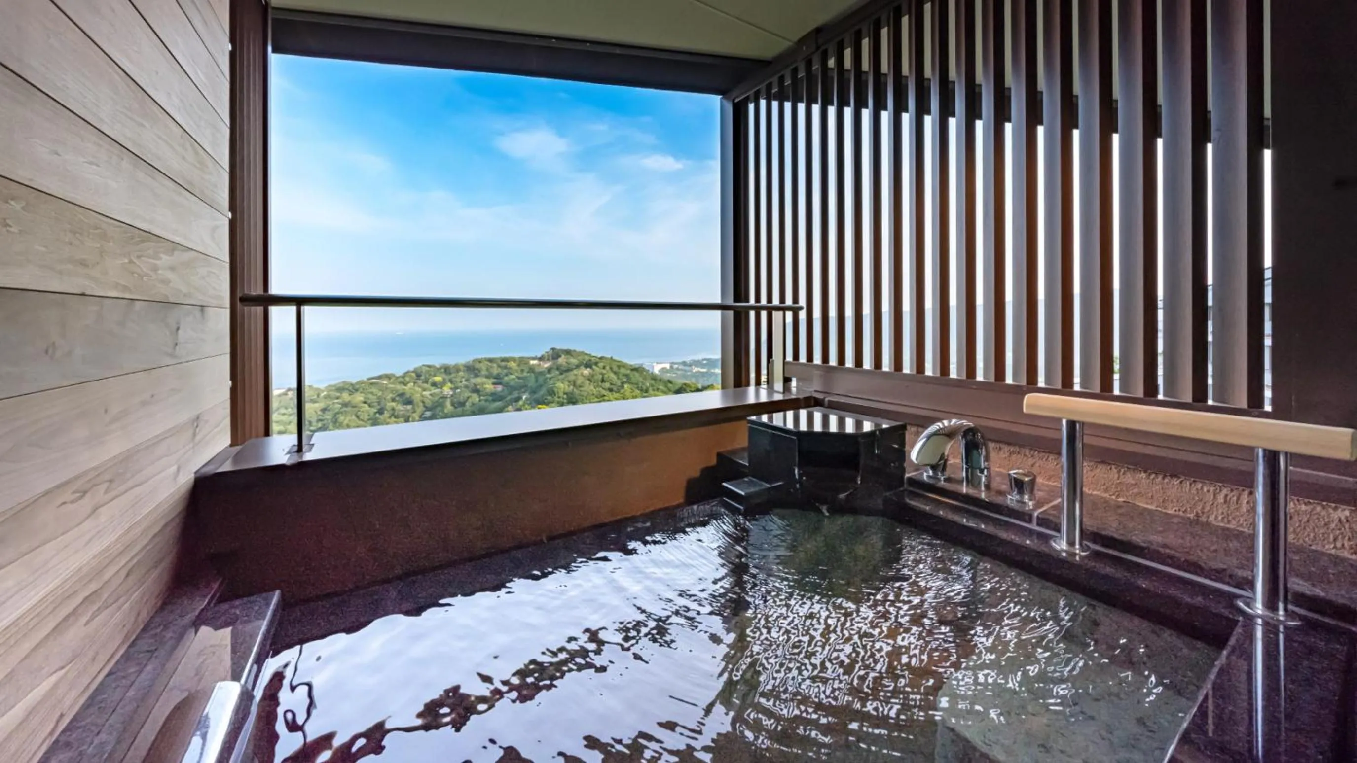 Izu Hotel Resort & Spa