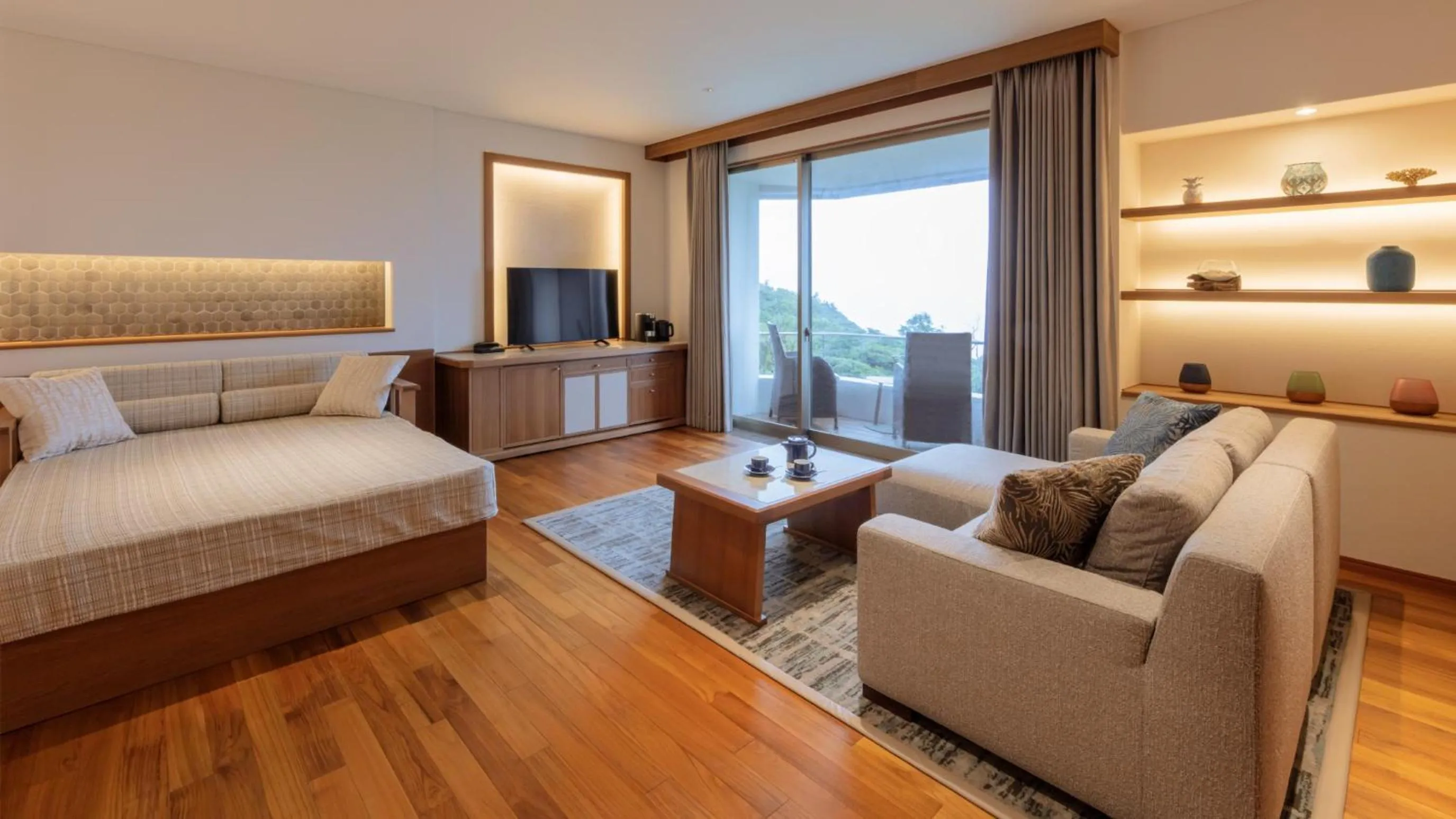 Bed in Izu Hotel Resort & Spa