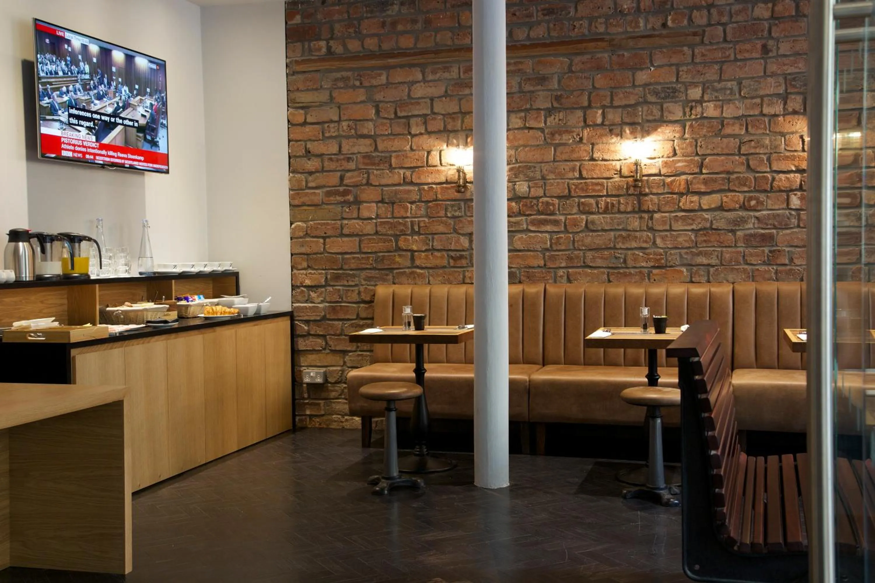 Restaurant/places to eat in The Z Hotel Glasgow