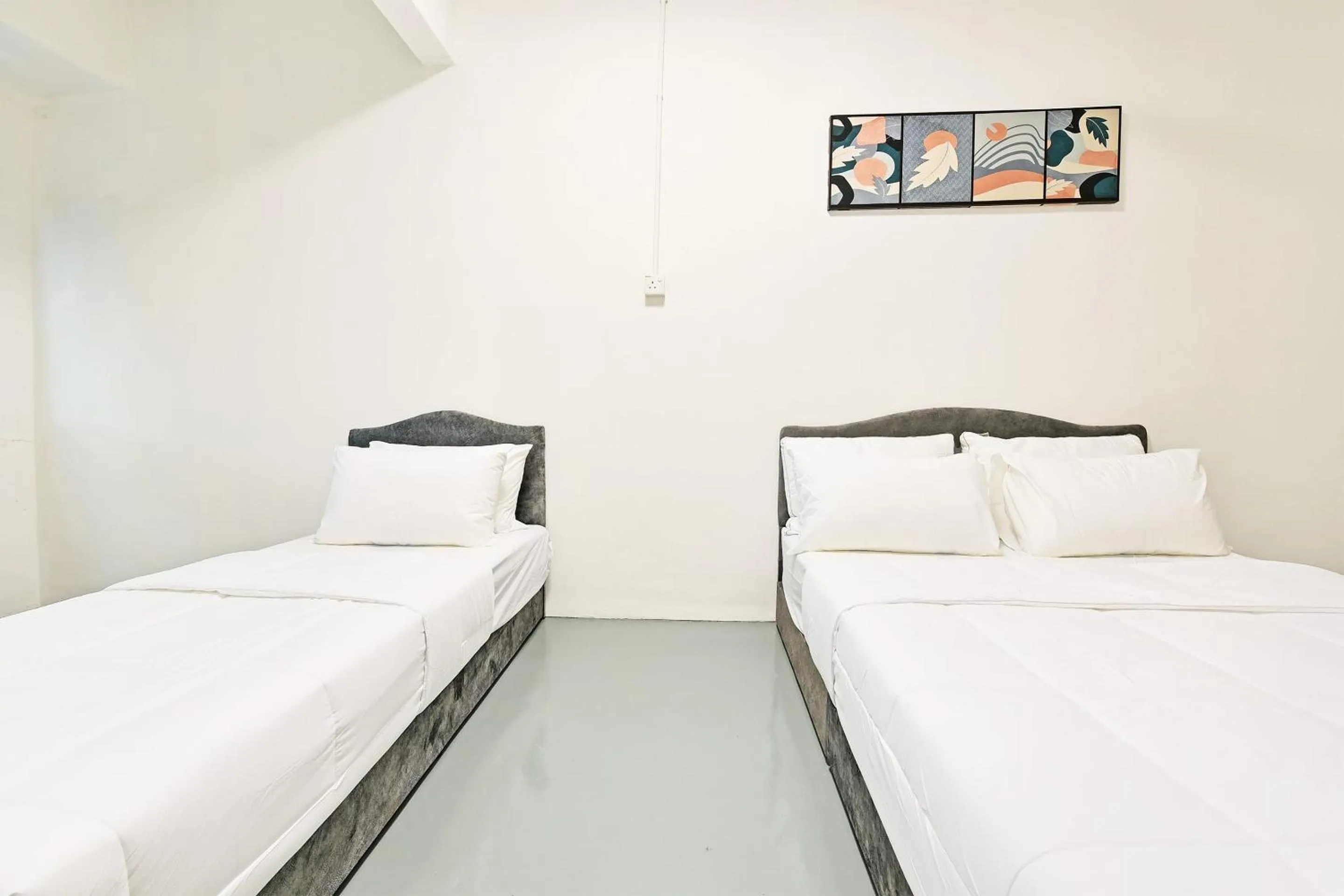 Bedroom, Bed in Hotel O S Homestay