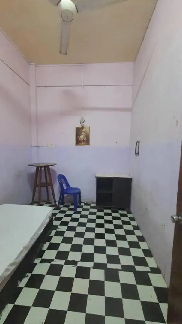 Standard Single Room - single occupancy in Hotel O Penginapan Almera Standard Single Room - single occupancy in Hotel O Penginapan Almera