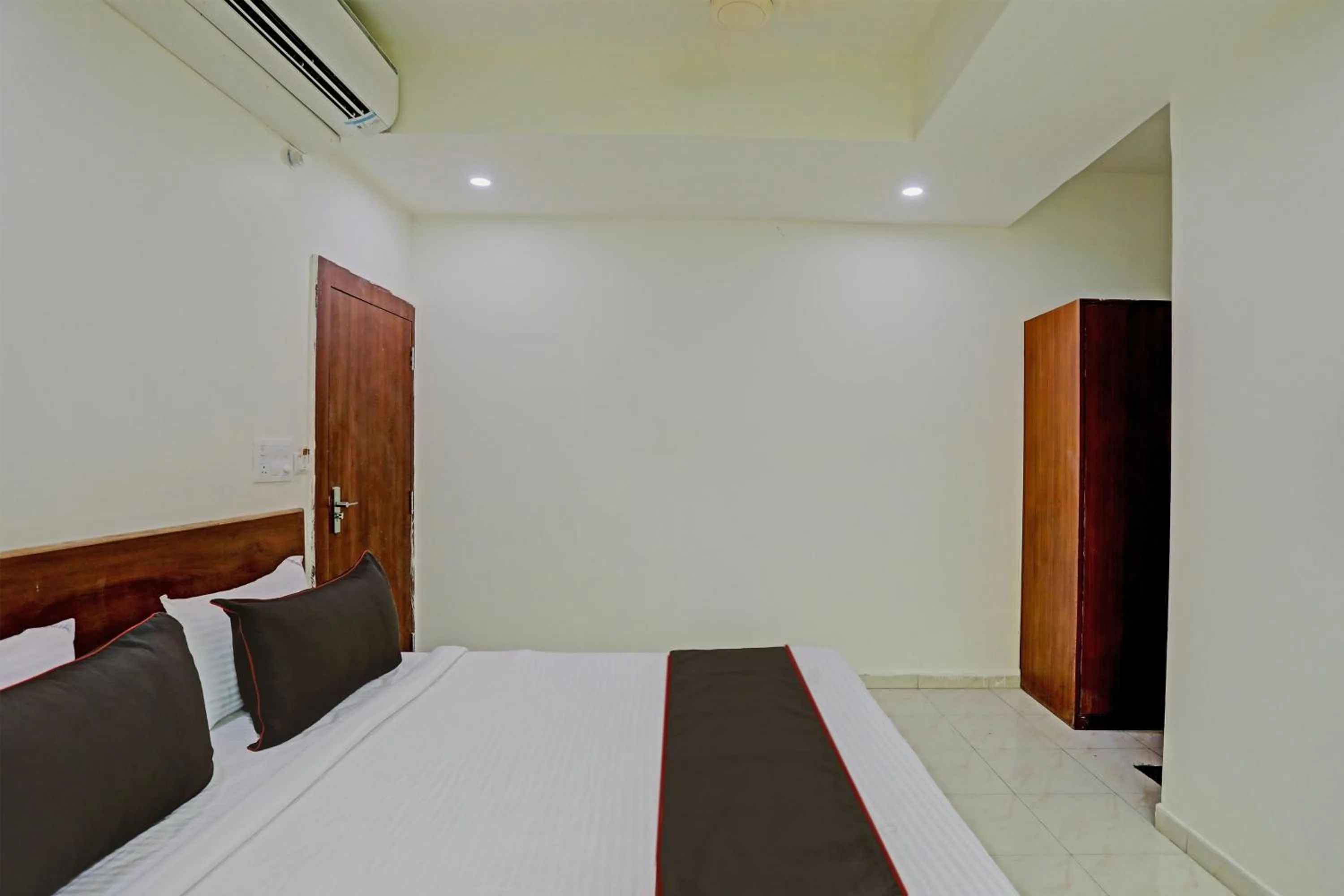 Bedroom, Bed in Hotel O Aditya Inn