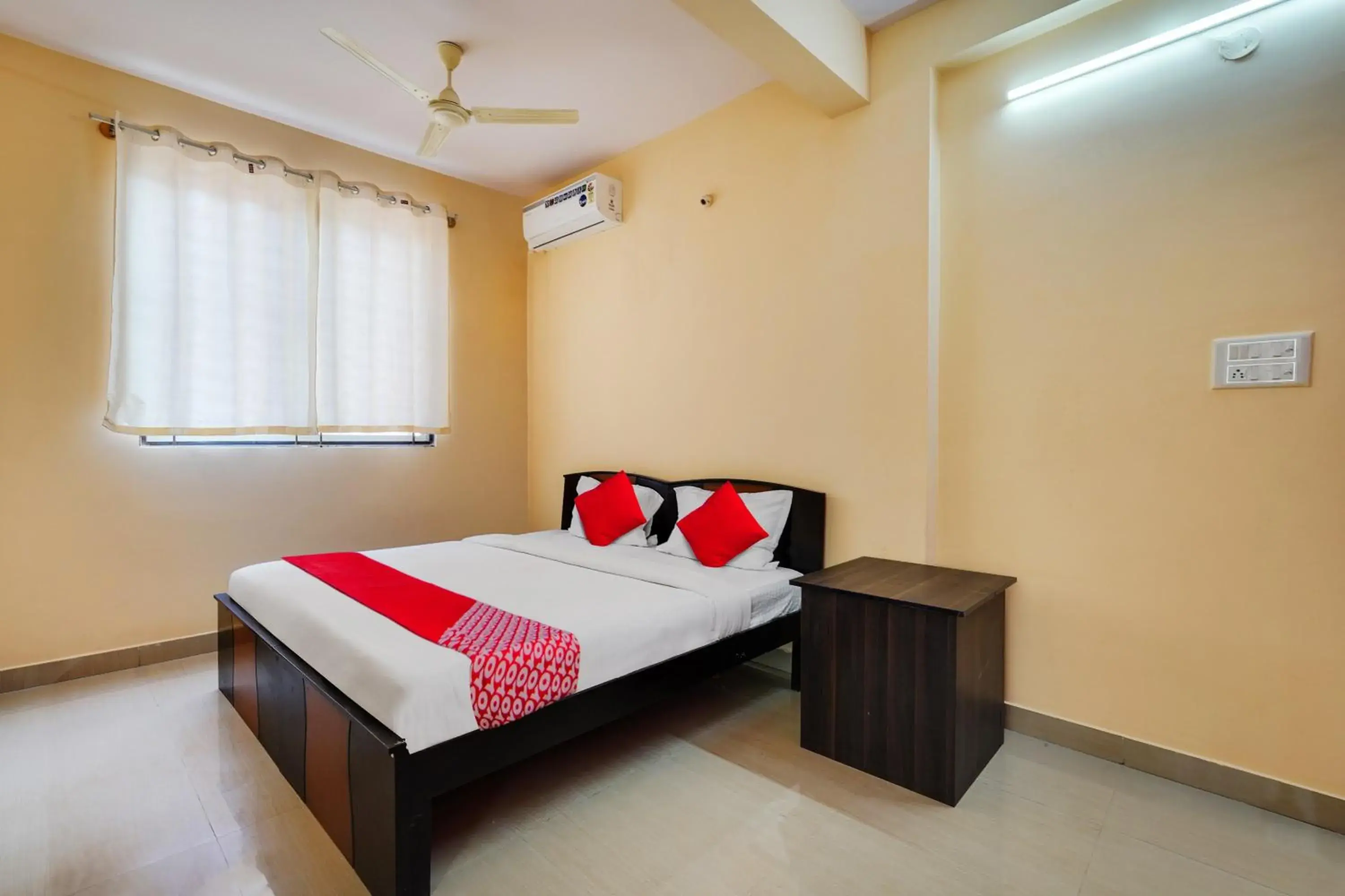 Bedroom, Bed in Hotel O Lakshmana Hotel Bedroom, Bed in Hotel O Lakshmana Hotel