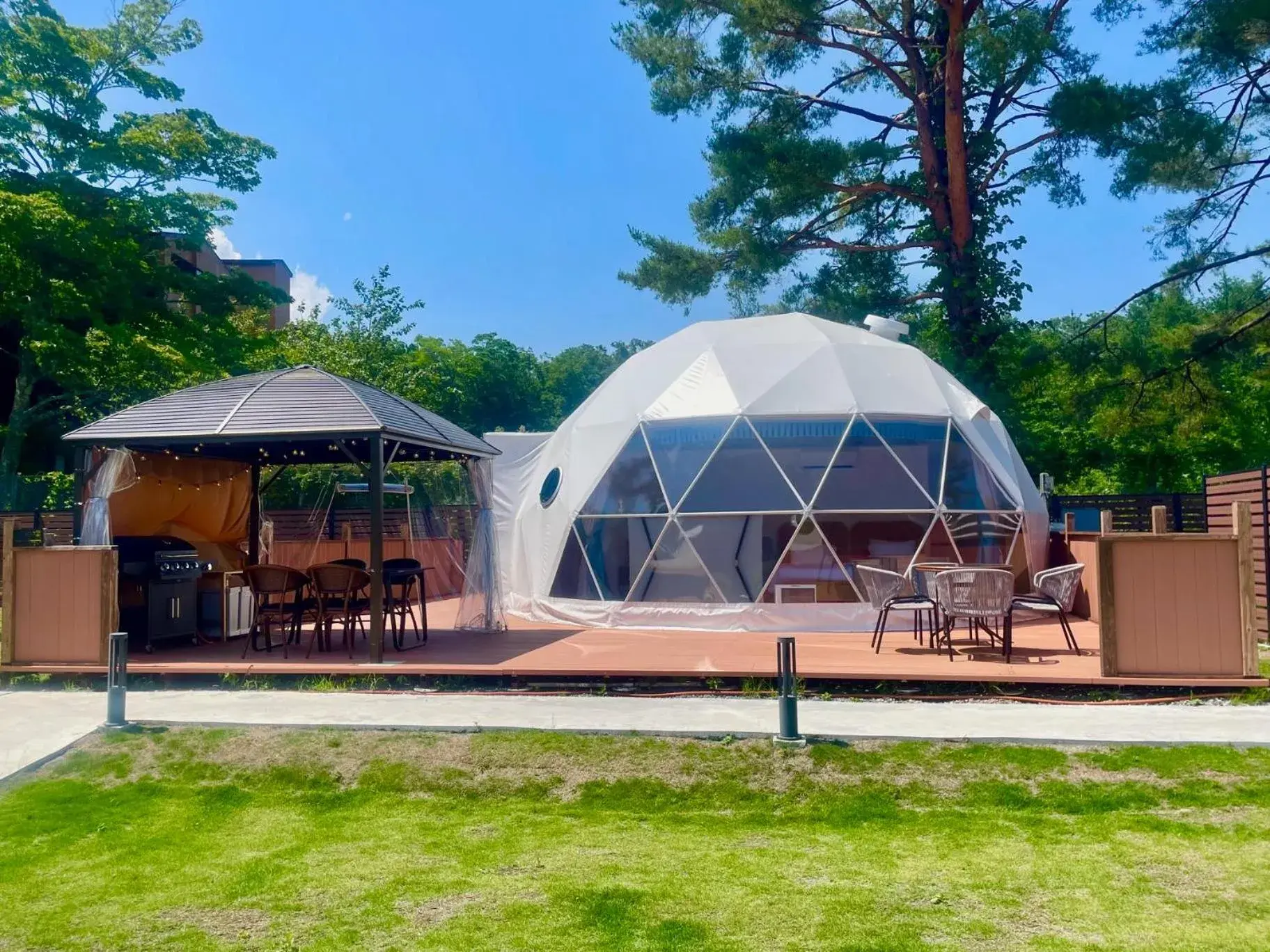 Property building in Gramercy Village 山中湖 Glamping &Sauna Property building in Gramercy Village 山中湖 Glamping &Sauna