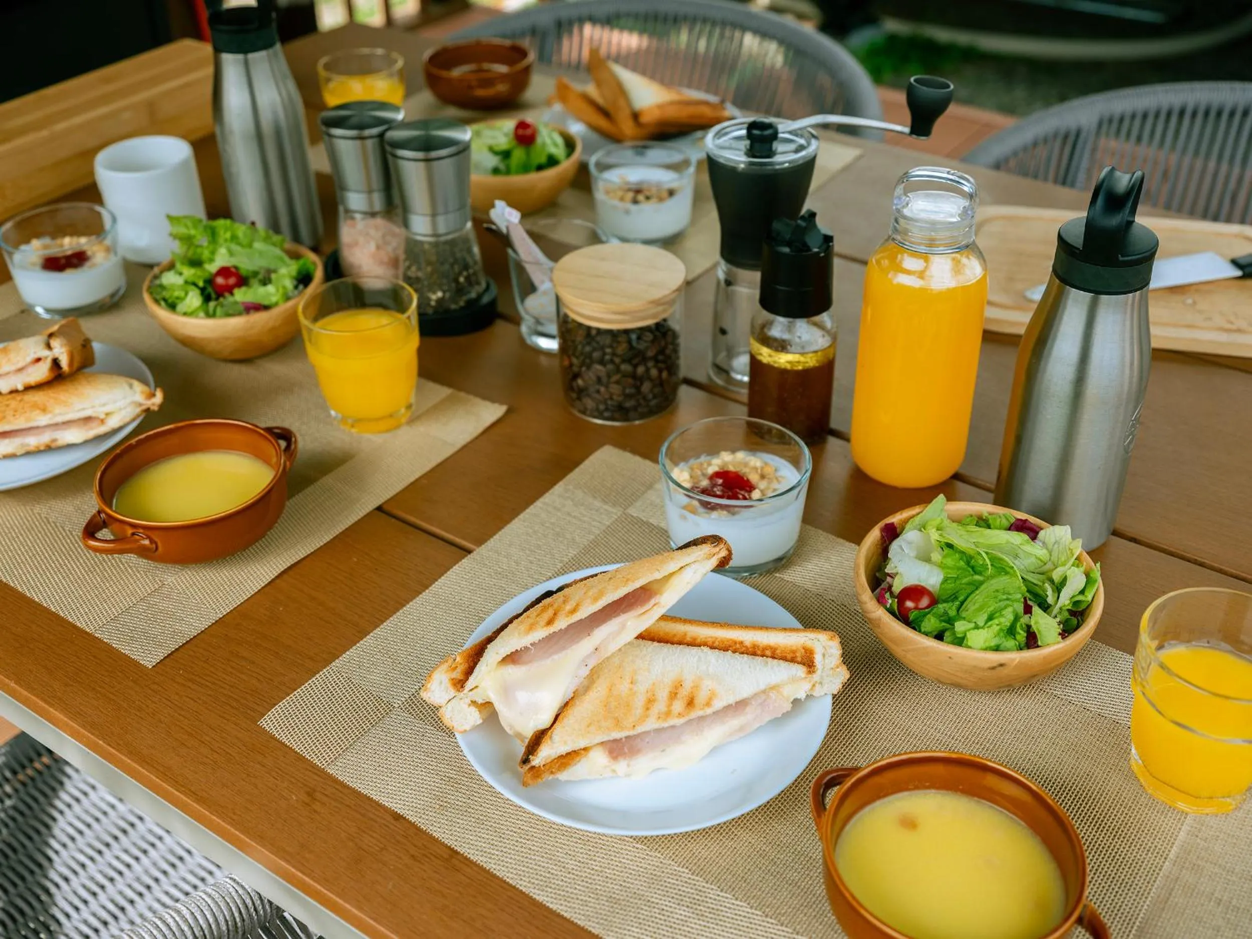Food and drinks in Gramercy Village 山中湖 Glamping &Sauna
