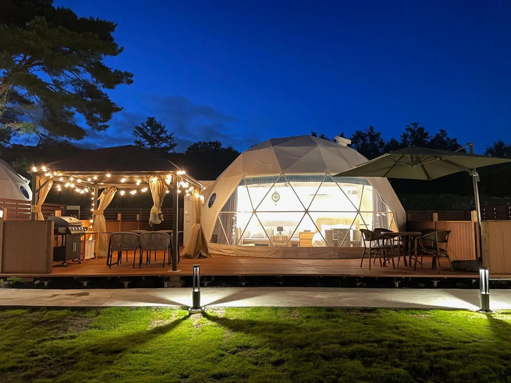 Property building in Gramercy Village 山中湖 Glamping &Sauna Property building in Gramercy Village 山中湖 Glamping &Sauna