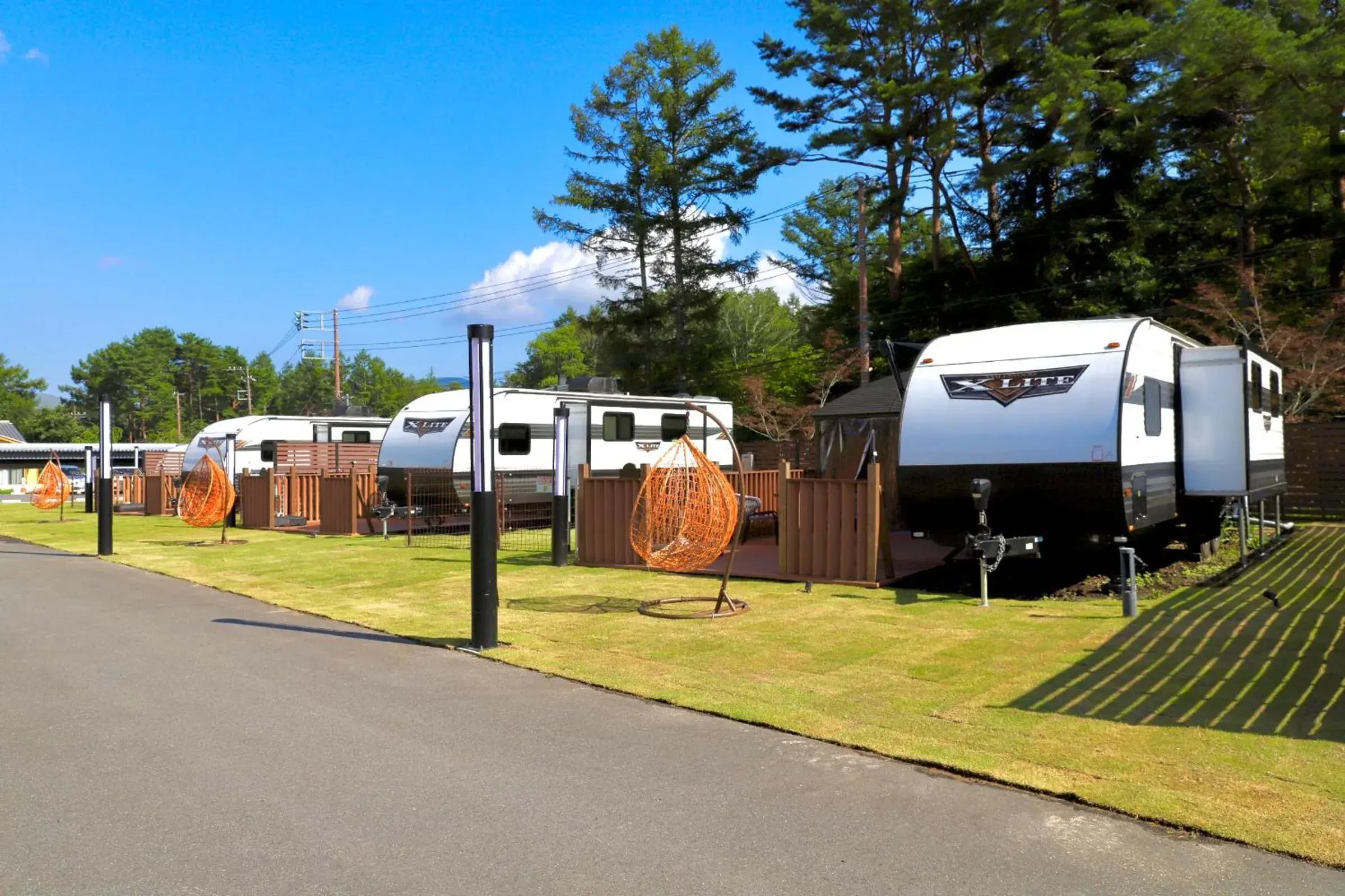 Property building in Gramercy Village 山中湖 Glamping &Sauna Property building in Gramercy Village 山中湖 Glamping &Sauna