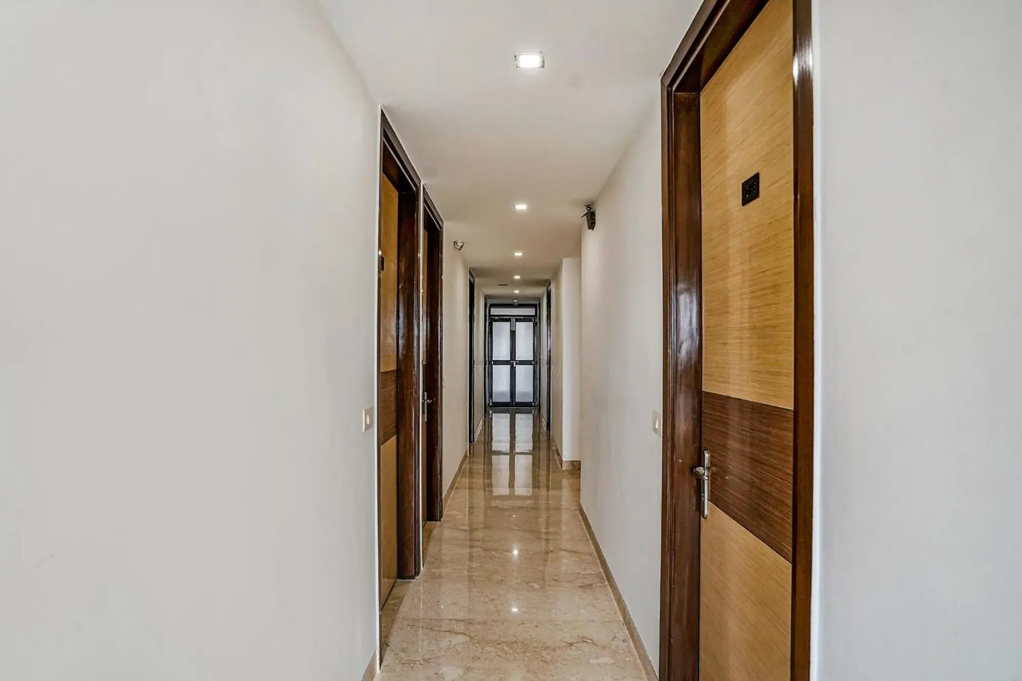 Lobby or reception in FabExpress Vasundhara Suits Lobby or reception in FabExpress Vasundhara Suits