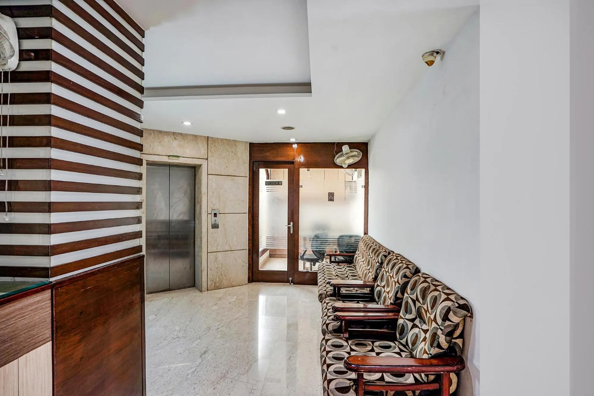 Seating Area in FabExpress Vasundhara Suits