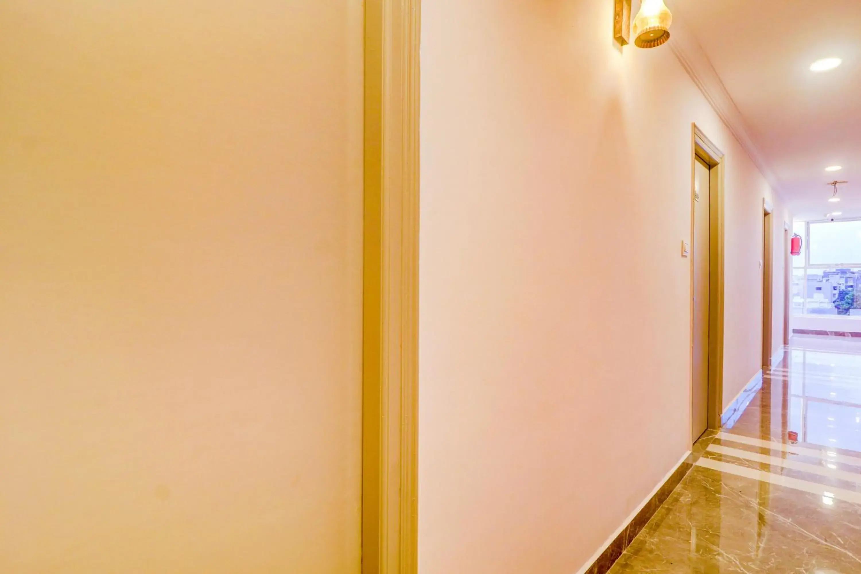 Lobby or reception in Super Townhouse SR Nagar Near RCC Premier Lobby or reception in Super Townhouse SR Nagar Near RCC Premier