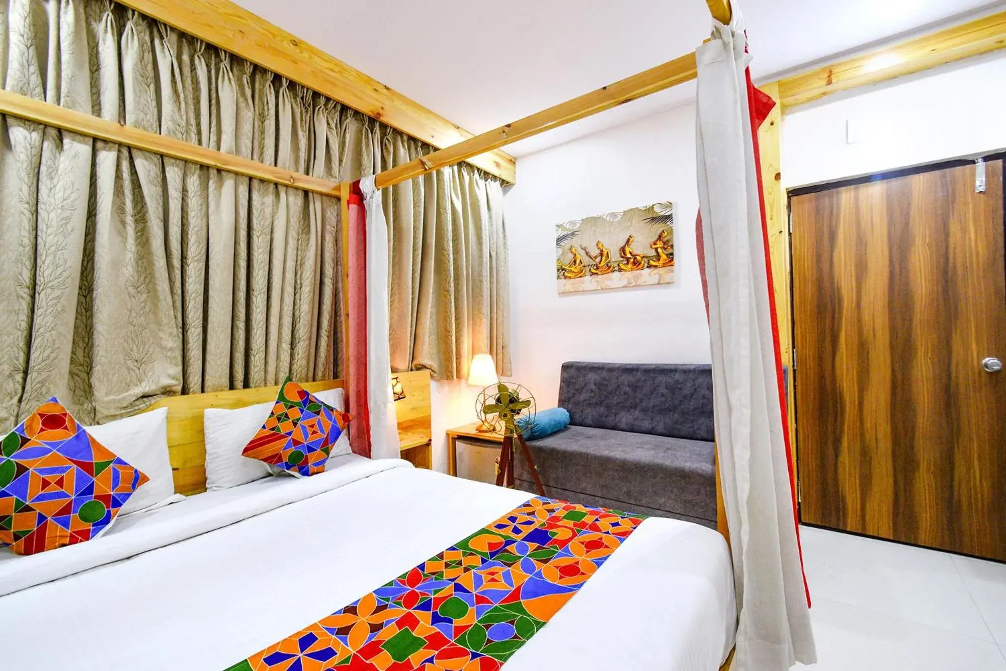Superior Double Room - single occupancy in FabHotel DSR Suites - Nr Hitech City Railway Station Superior Double Room - single occupancy in FabHotel DSR Suites - Nr Hitech City Railway Station