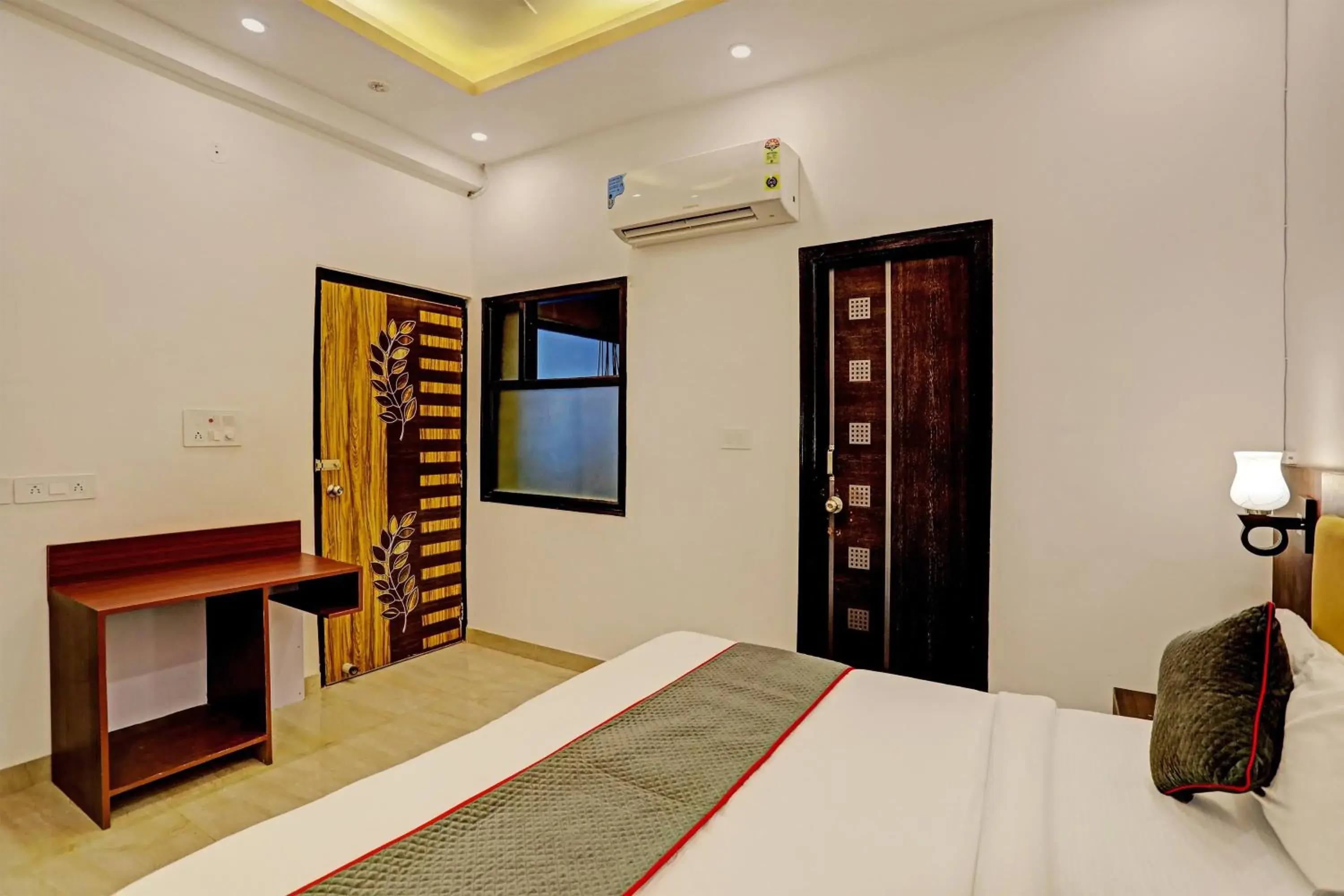 Bedroom, Bed in Super Collection O Sector 55 Noida Near Noida Stadium Bedroom, Bed in Super Collection O Sector 55 Noida Near Noida Stadium