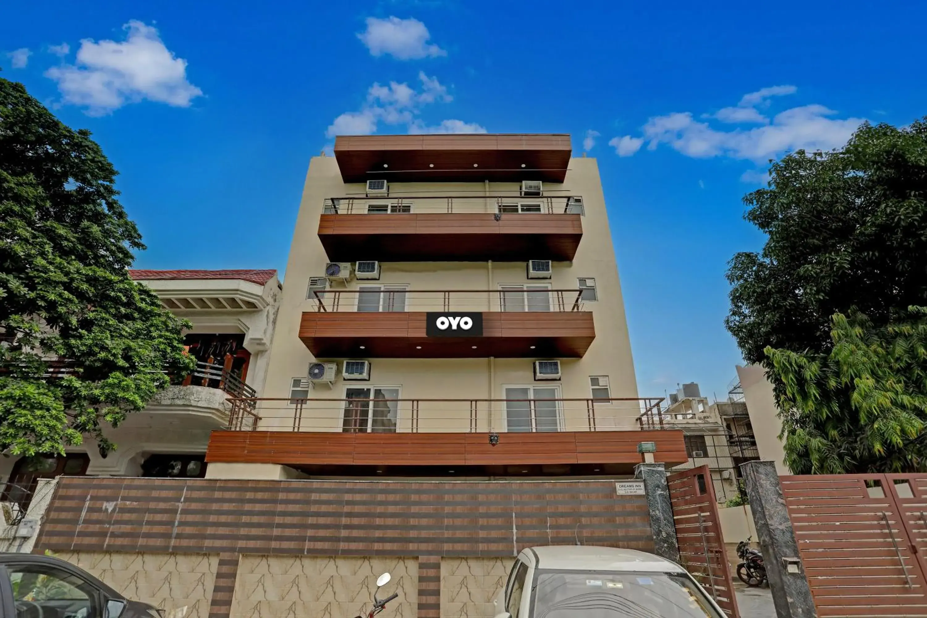 Super Collection O Sector 55 Noida Near Noida Stadium Super Collection O Sector 55 Noida Near Noida Stadium