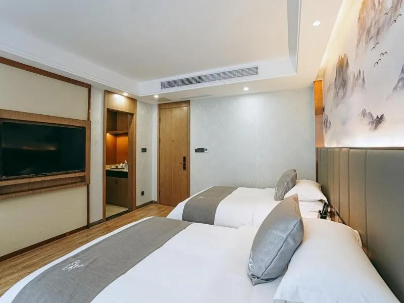 Bed in GreenTree Eastern Hotel Anshun Anshun Zhenning Huangguoshu