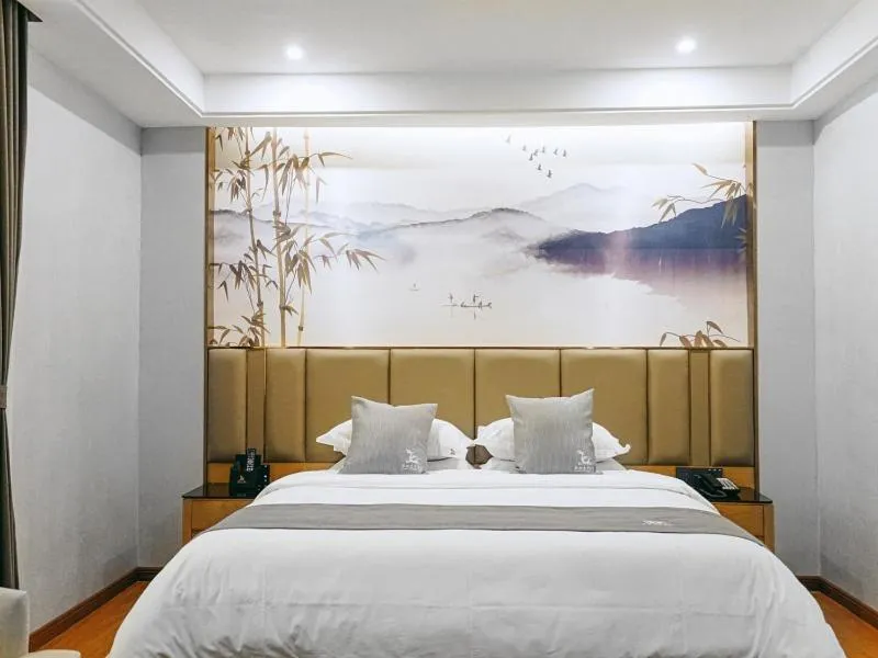 Bed in GreenTree Eastern Hotel Anshun Anshun Zhenning Huangguoshu