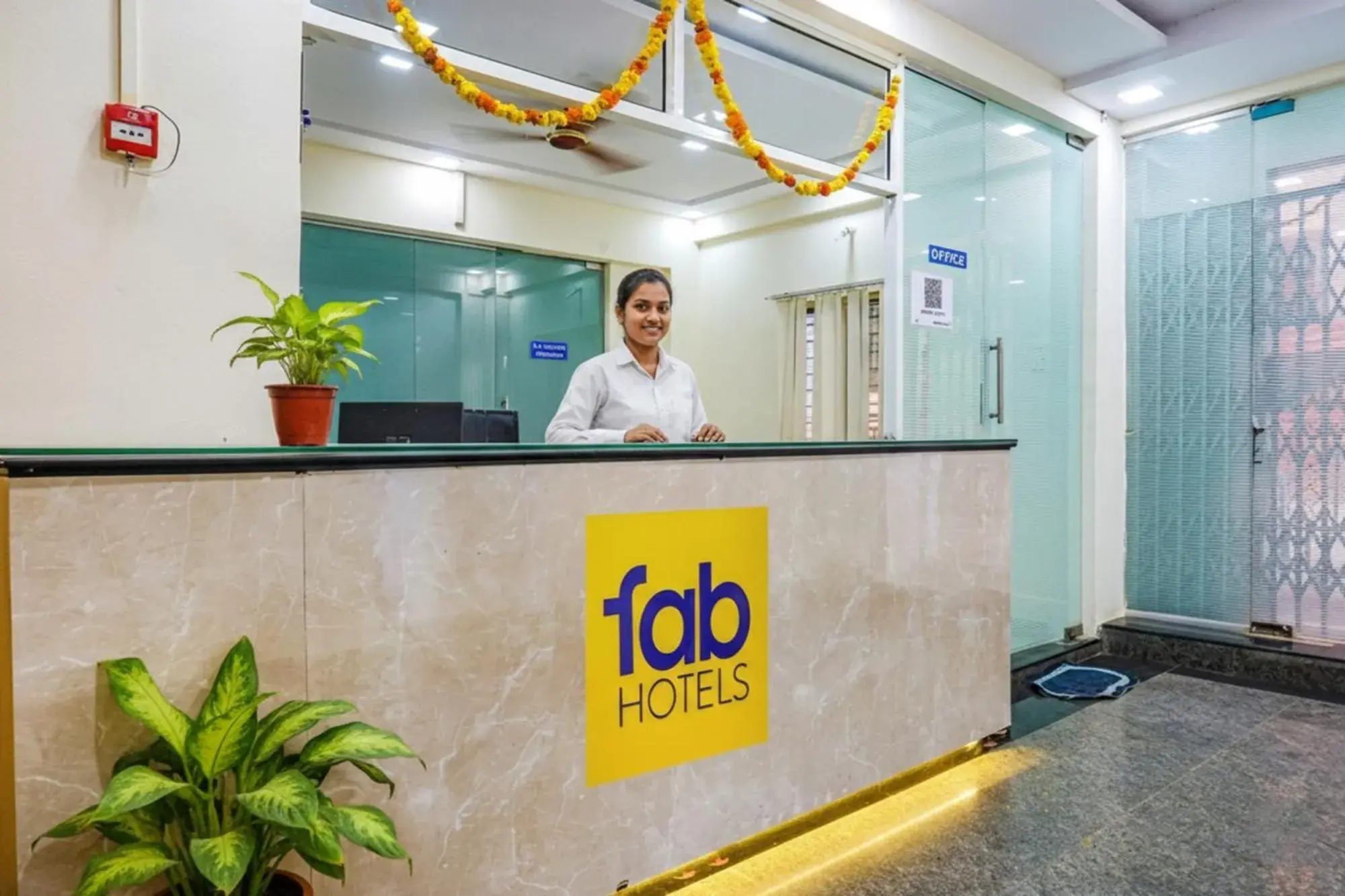 Lobby or reception in FabHotel Lake View - Chinmaya Vitthal Mandir Lobby or reception in FabHotel Lake View - Chinmaya Vitthal Mandir