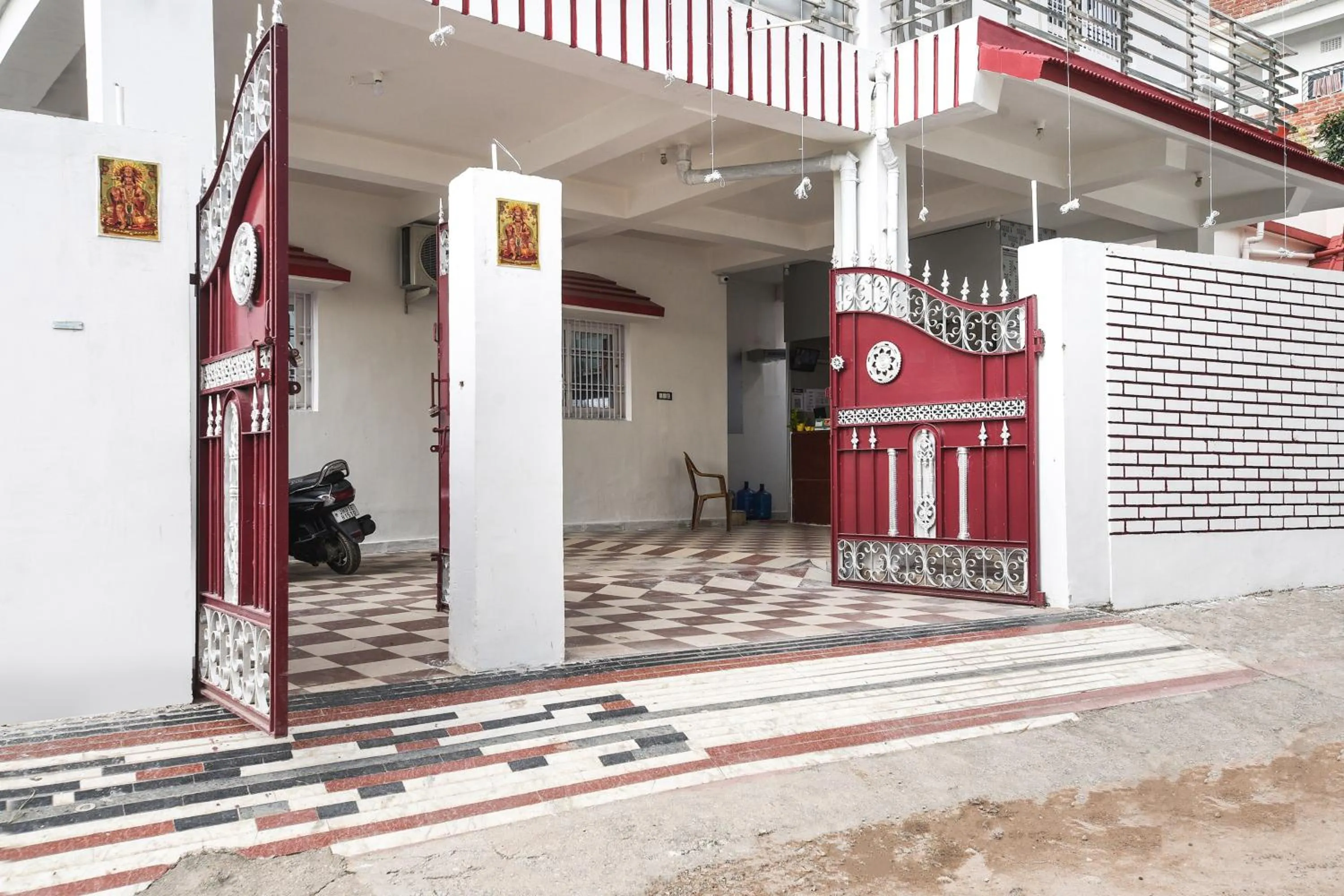 Facade/entrance in Hotel O Rudraksh Inn