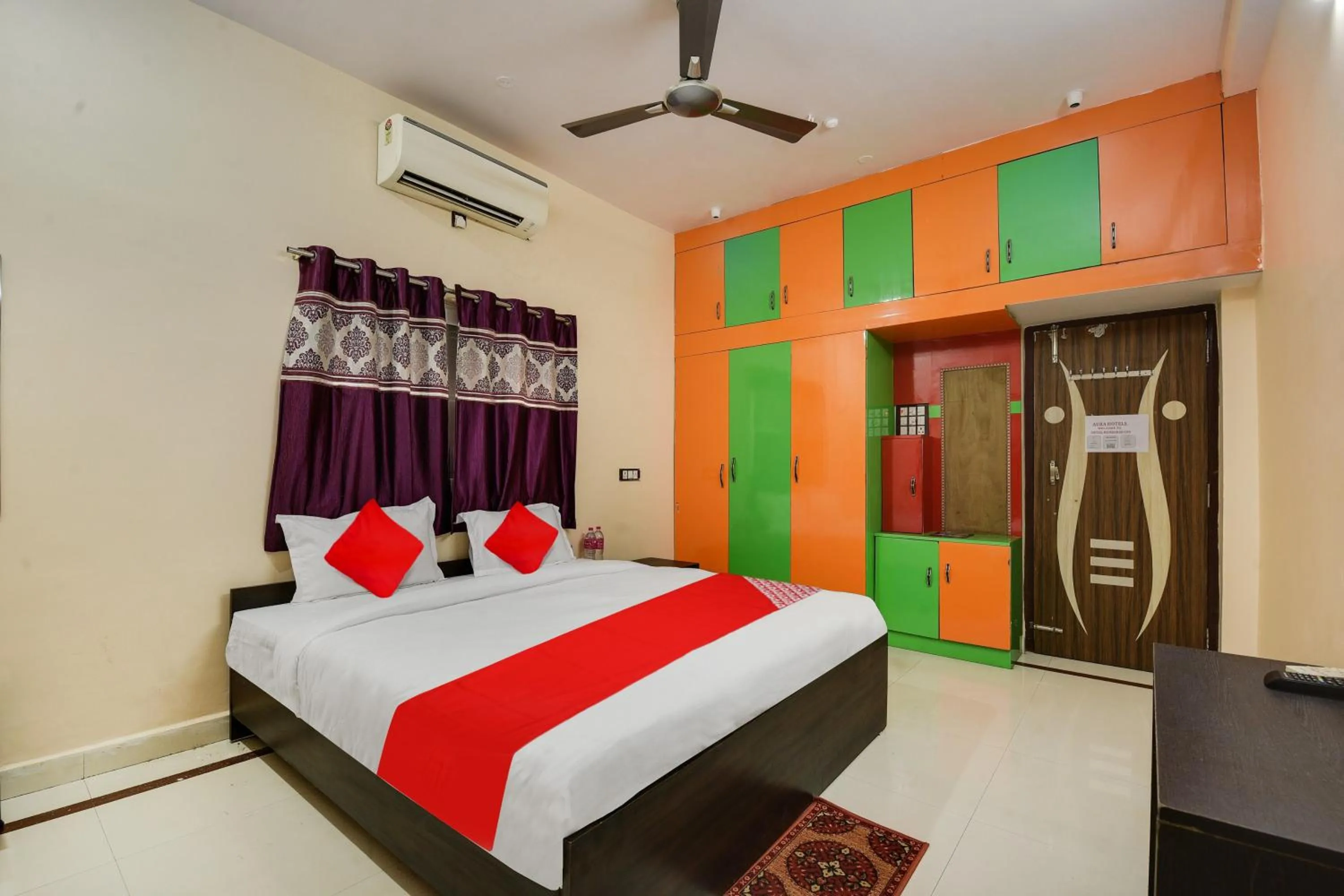 Bedroom, Bed in Hotel O Rudraksh Inn