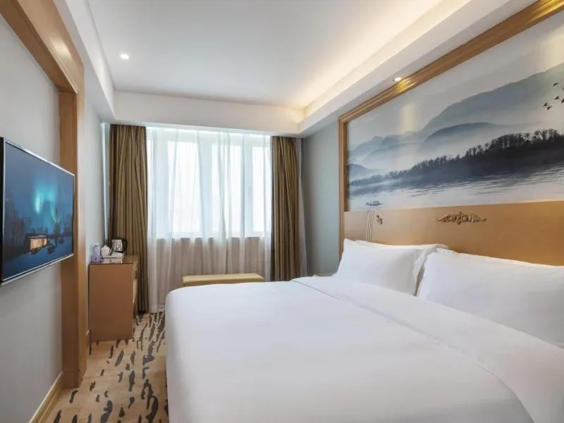 Bed in GreenTree Eastern Hotel Shenzhen Futian Civic Center Jingtan Subway Station