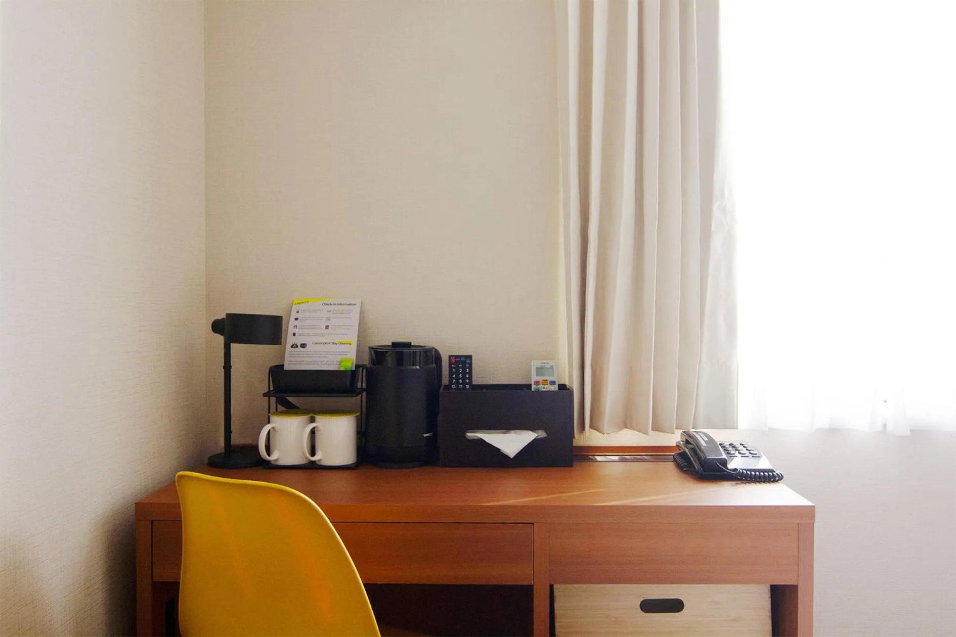 hair dresser in CHECKinn Osaka Shinimamiya