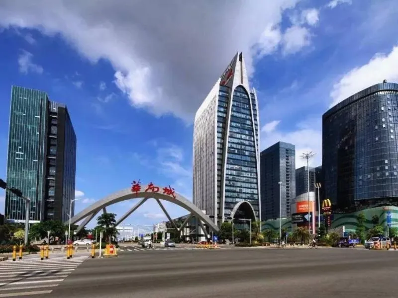 GreenTree Eastern Hotel Shenzhen Pinghu Hua'nan City Hehua Subway Station