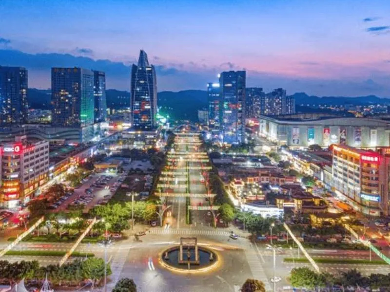 GreenTree Eastern Hotel Shenzhen Pinghu Hua'nan City Hehua Subway Station