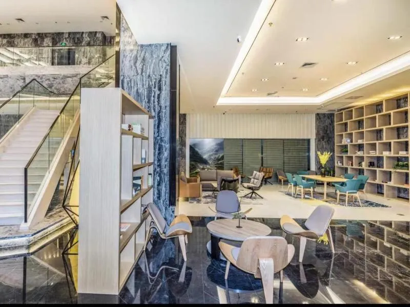 GreenTree Eastern Hotel Shenzhen Pinghu Hua'nan City Hehua Subway Station