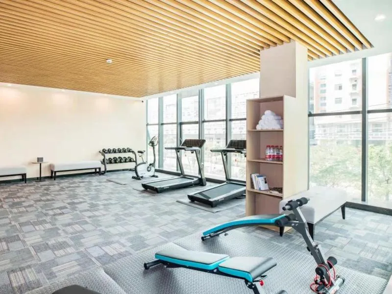 GreenTree Eastern Hotel Shenzhen Pinghu Hua'nan City Hehua Subway Station