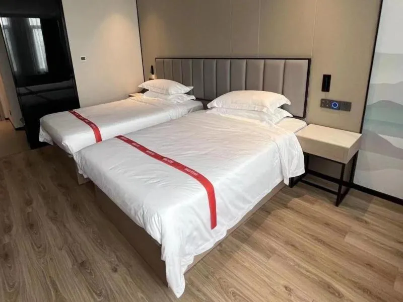 Bed in GreenTree Eastern Hotel Fuyang Jieshou Railway Station East Xinyang Road