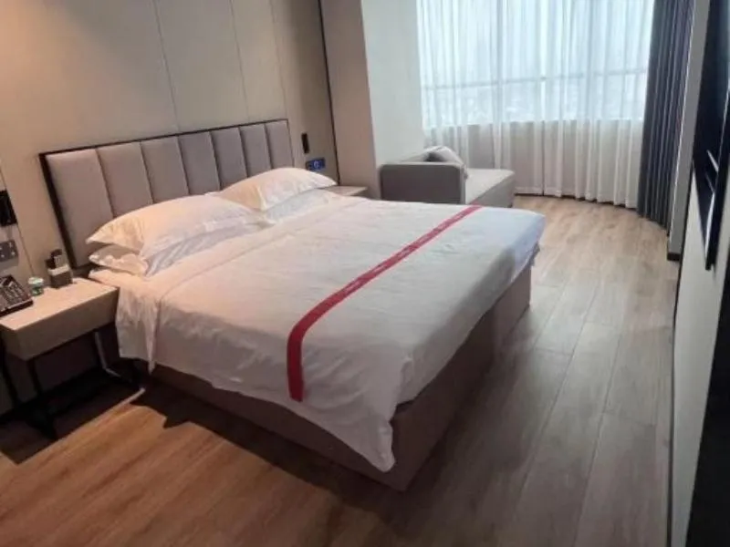 Bed in GreenTree Eastern Hotel Fuyang Jieshou Railway Station East Xinyang Road