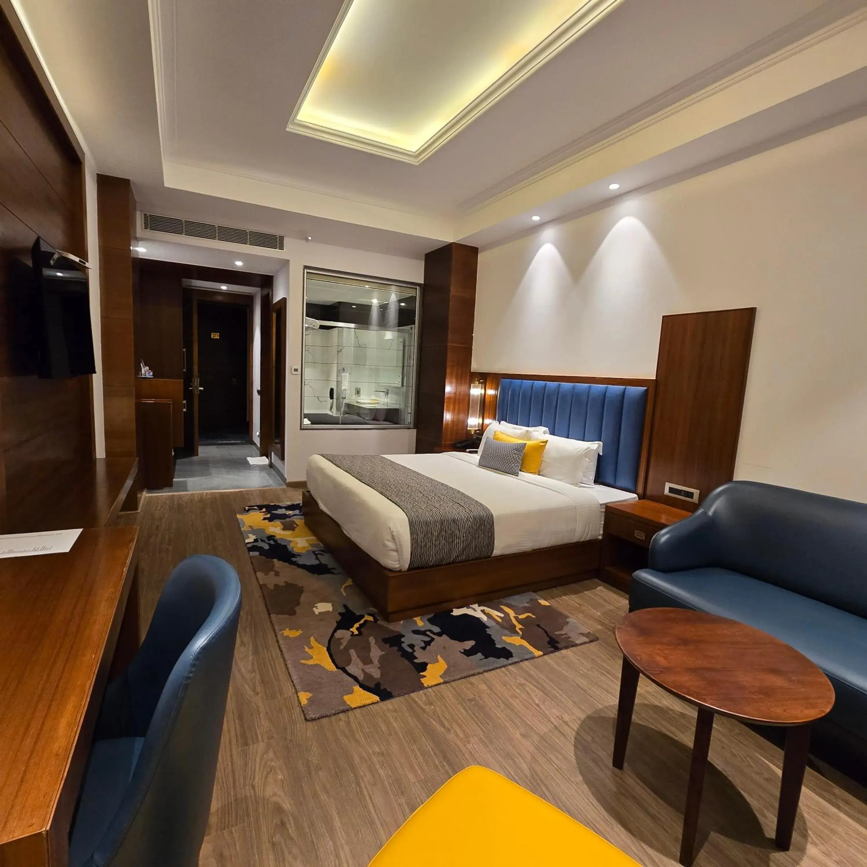 Photo of the whole room, Bed in The Montage Photo of the whole room, Bed in The Montage