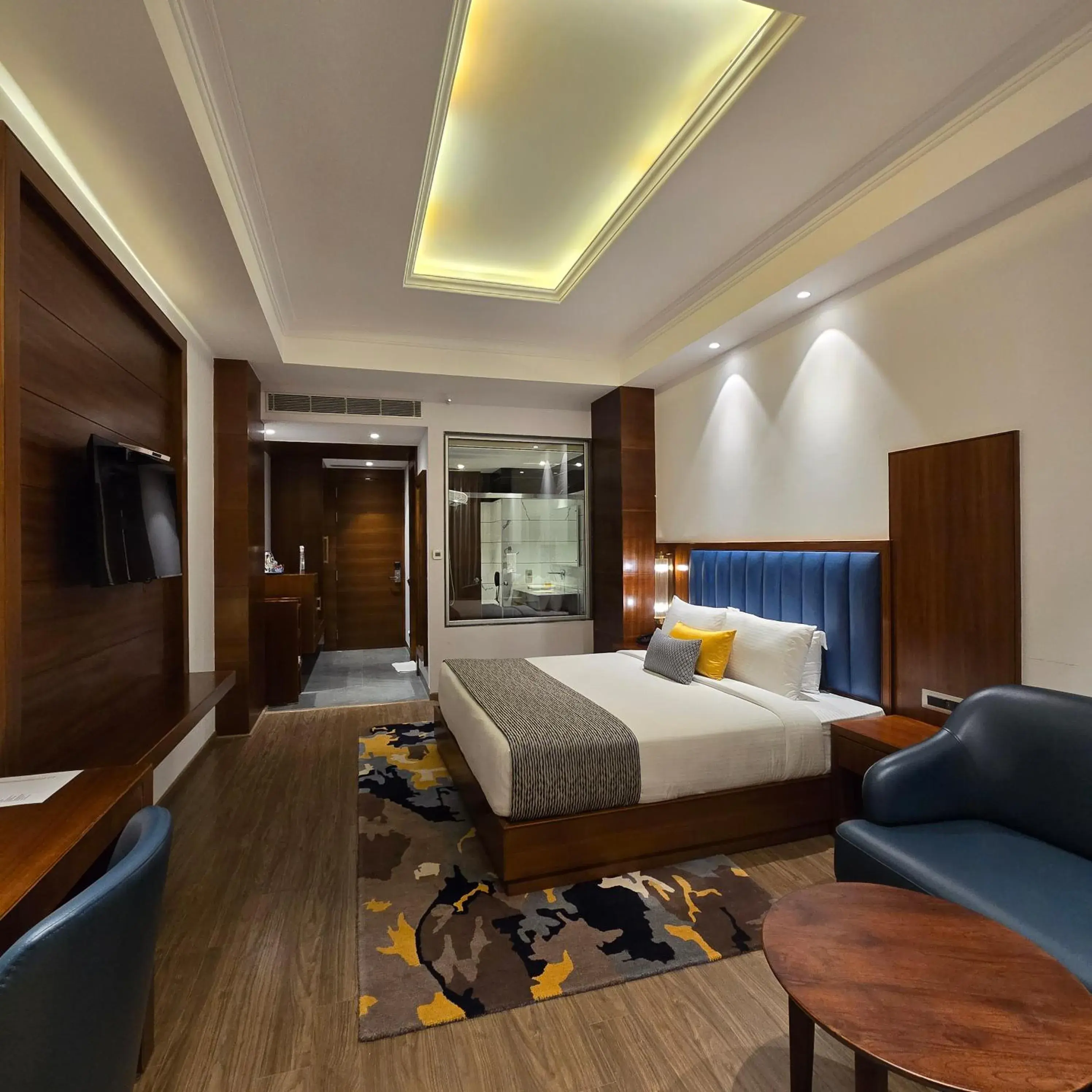 Photo of the whole room, Bed in The Montage Photo of the whole room, Bed in The Montage