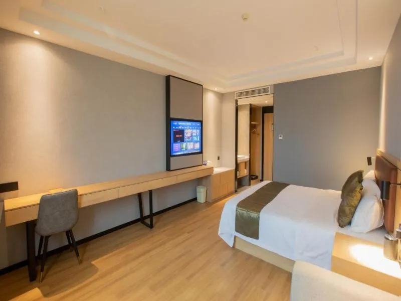 Bed in GreenTree Inn Express Changzhou Caoqiao Industrial Park