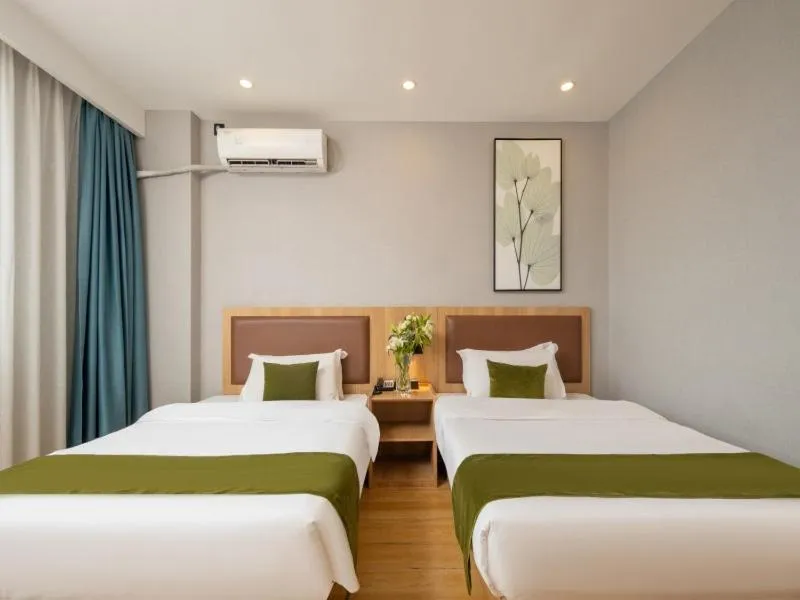 GreenTree Inn Express Hotel North Huaihai Road