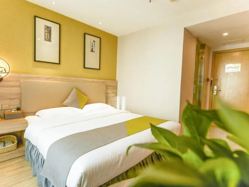 GreenTree Inn Shenzhen Buji Changlong Subway Station