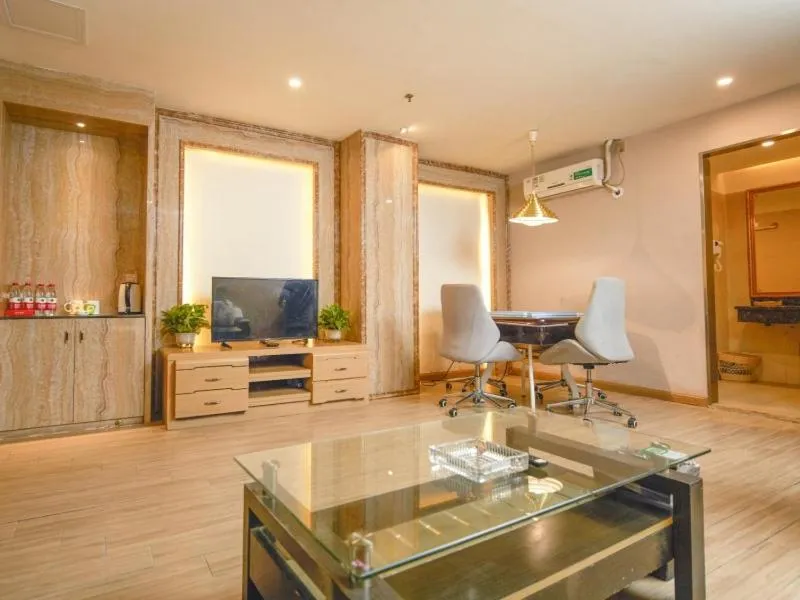 GreenTree Inn Shenzhen Buji Changlong Subway Station