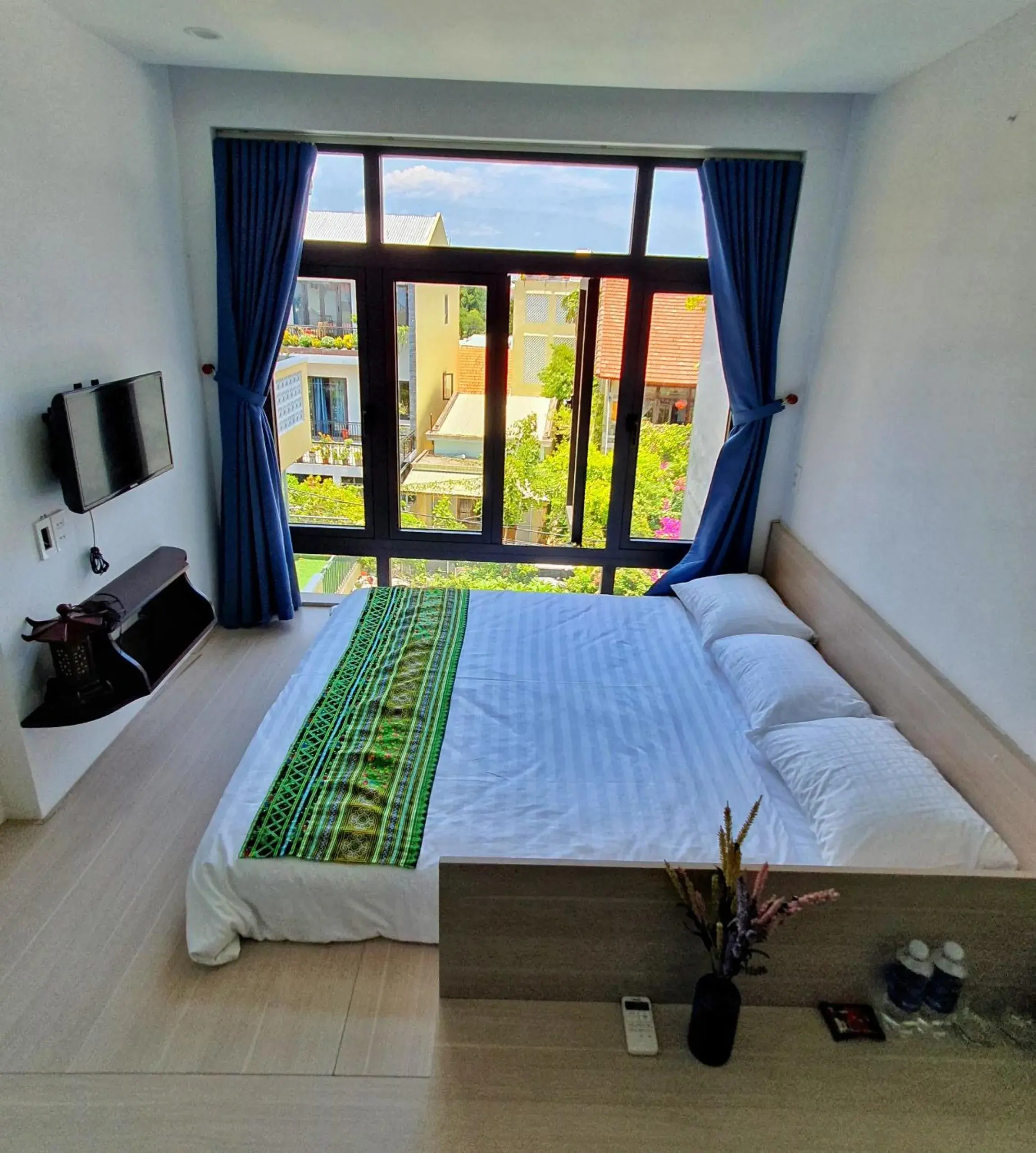 Double Room with Pool View - single occupancy in Villa De Pi's Hoi An Double Room with Pool View - single occupancy in Villa De Pi's Hoi An