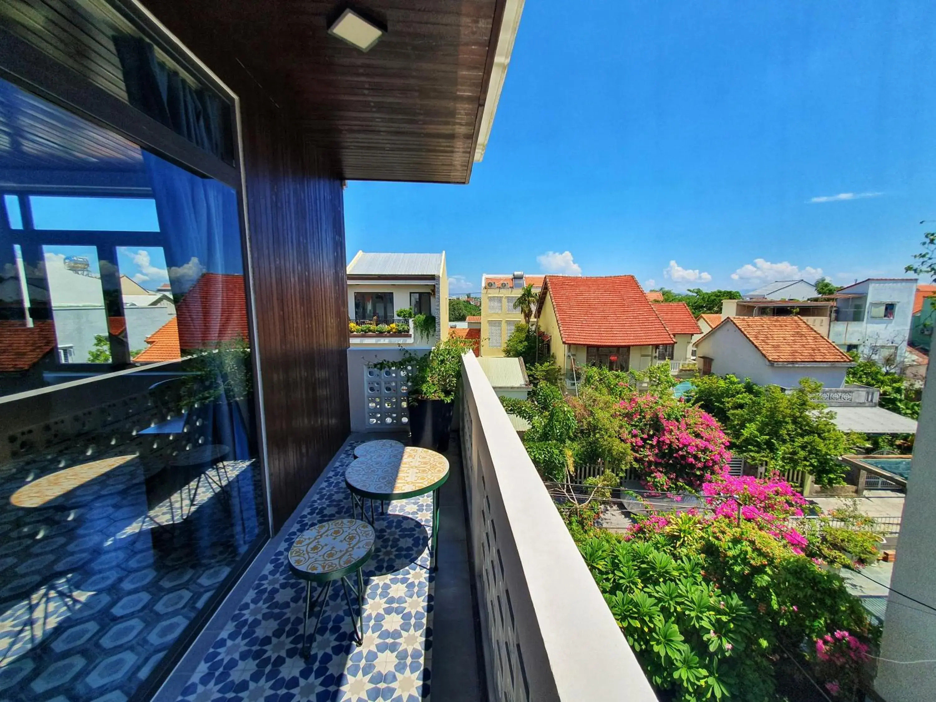 Deluxe Double Room with Balcony - single occupancy in Villa De Pi's Hoi An Deluxe Double Room with Balcony - single occupancy in Villa De Pi's Hoi An