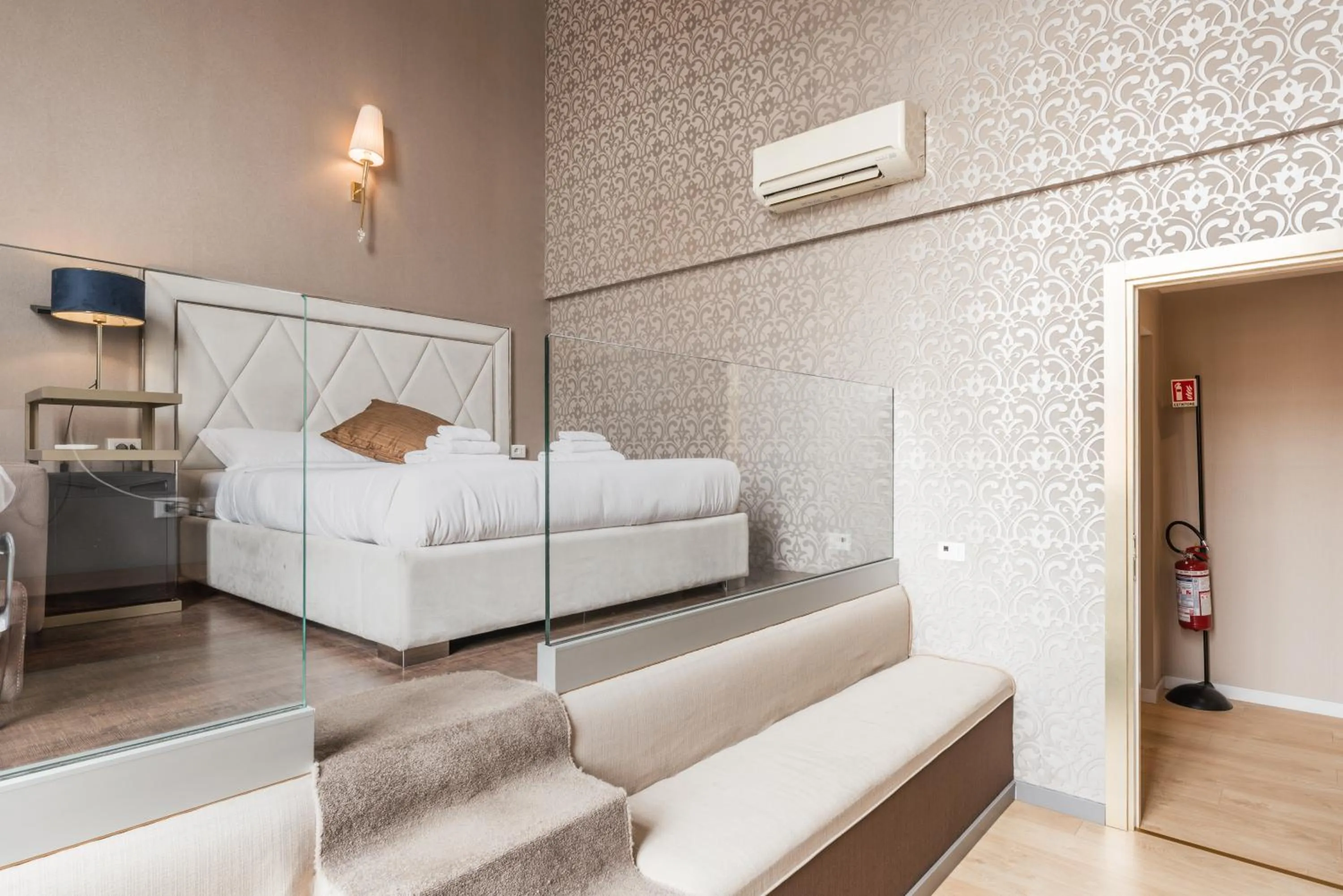 Bed in Penthouse Suite Rome - Private Suites