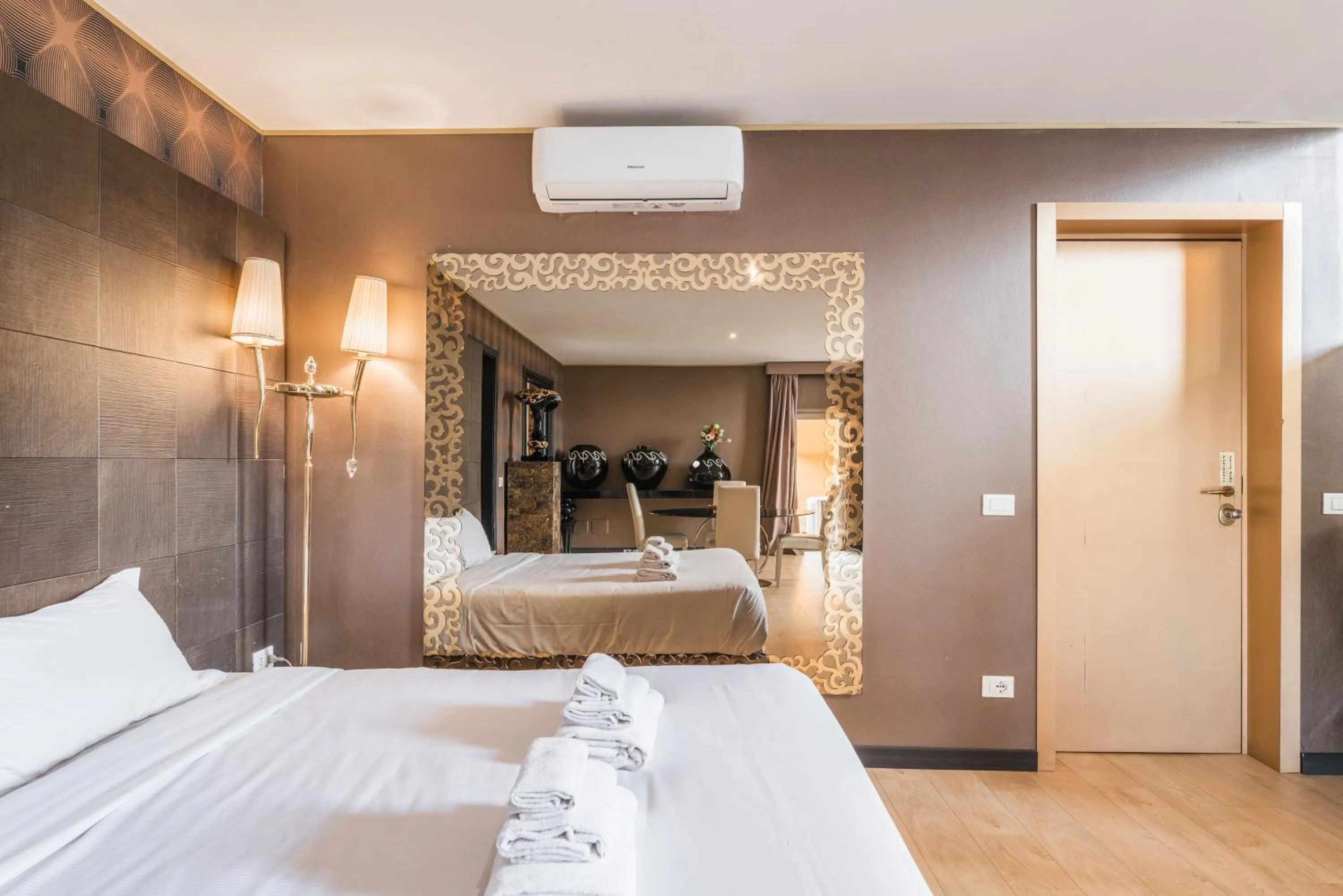 Bed in Penthouse Suite Rome - Private Suites