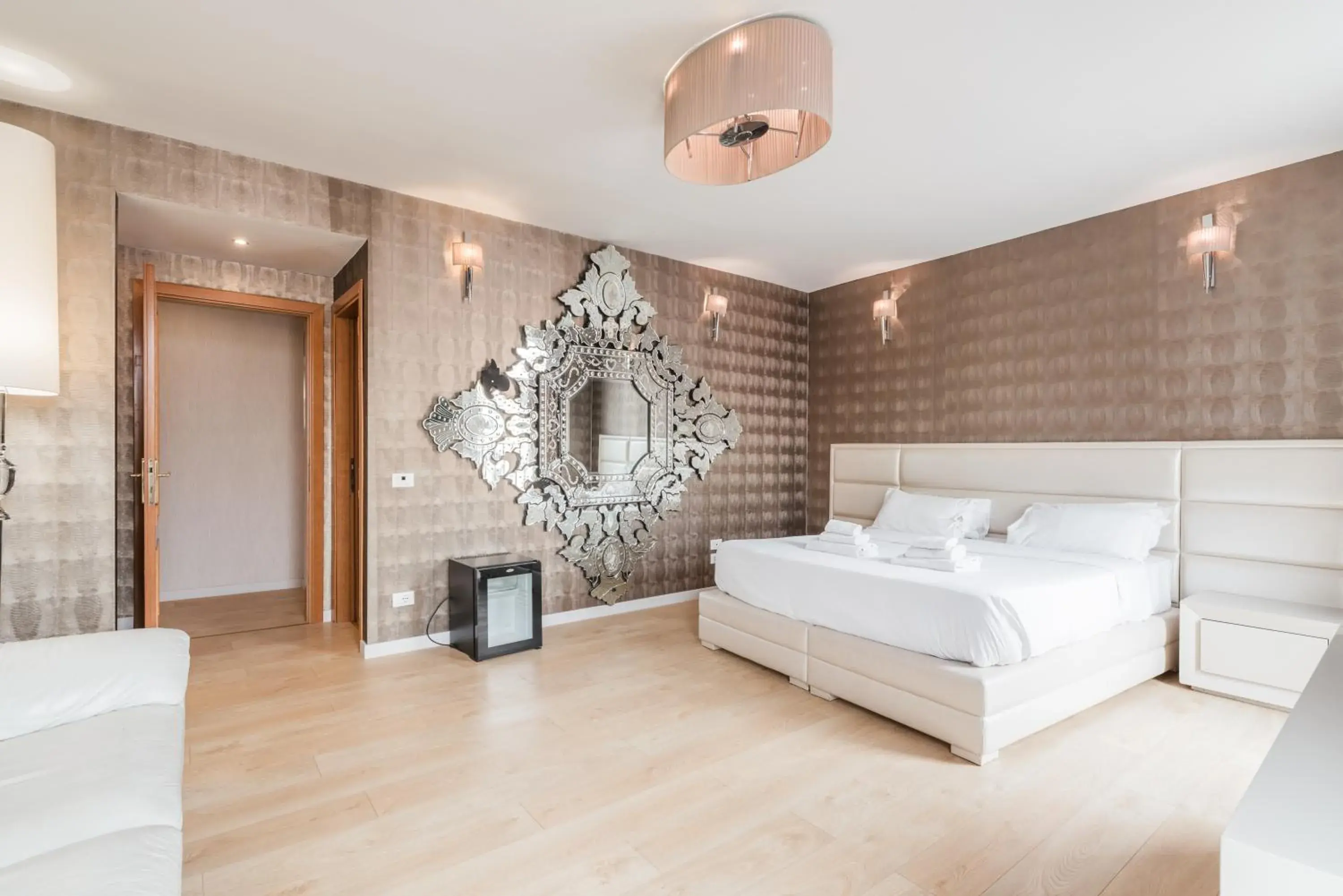 Royal Suite in Penthouse Suite Rome - Private Suites Royal Suite in Penthouse Suite Rome - Private Suites