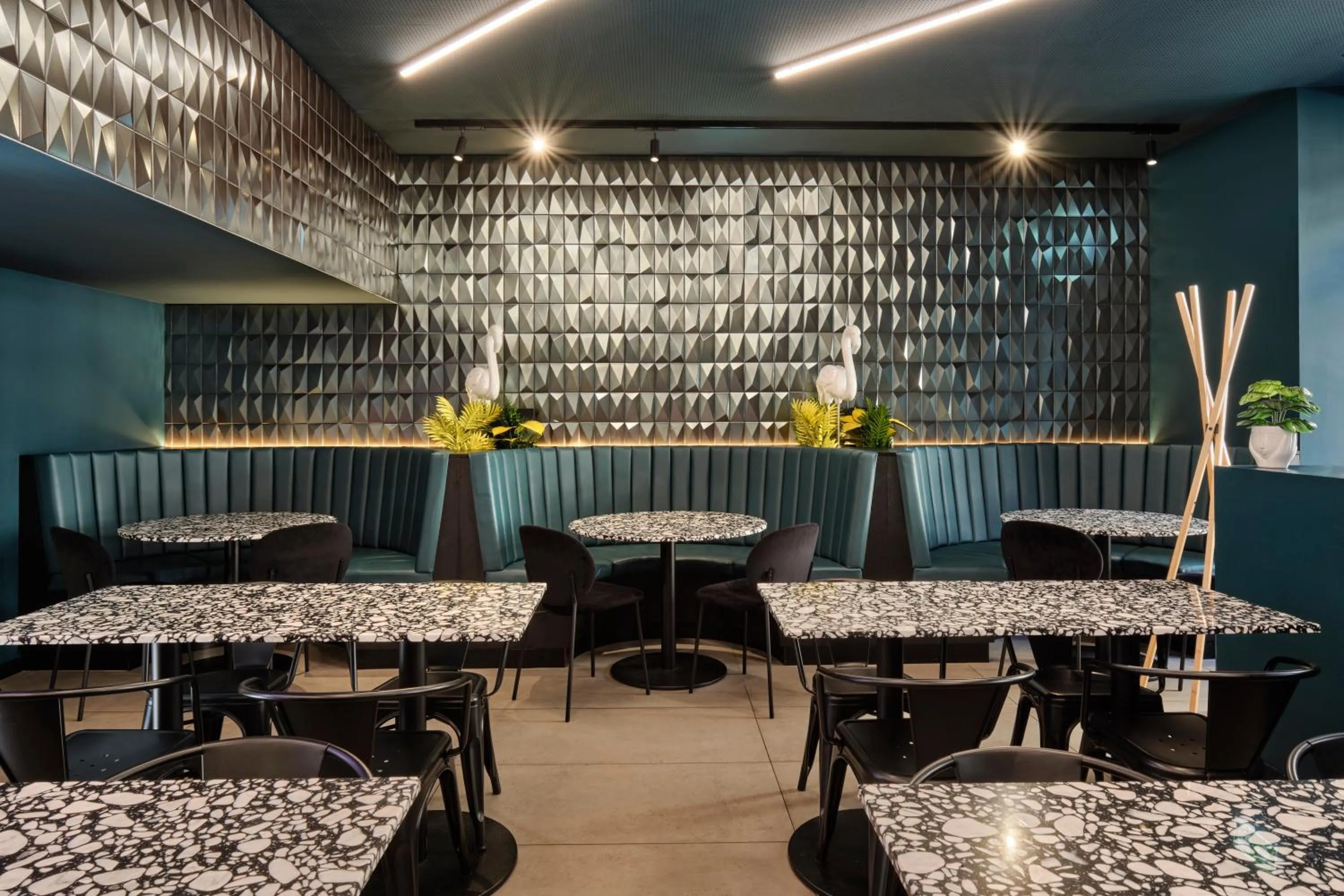 Lounge or bar in JO&JOE ROMA