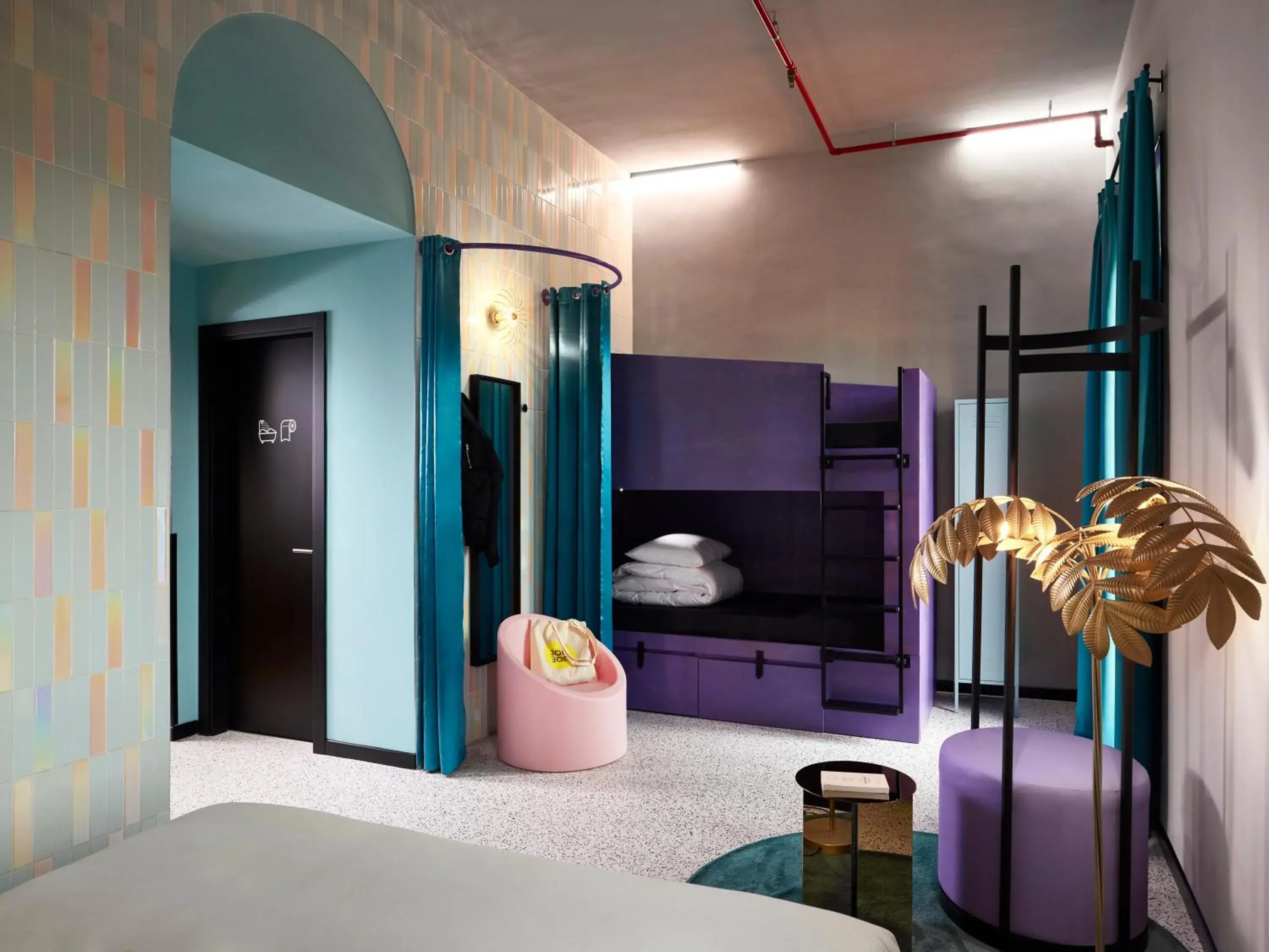 Photo of the whole room, Bed in JO&JOE ROMA Photo of the whole room, Bed in JO&JOE ROMA