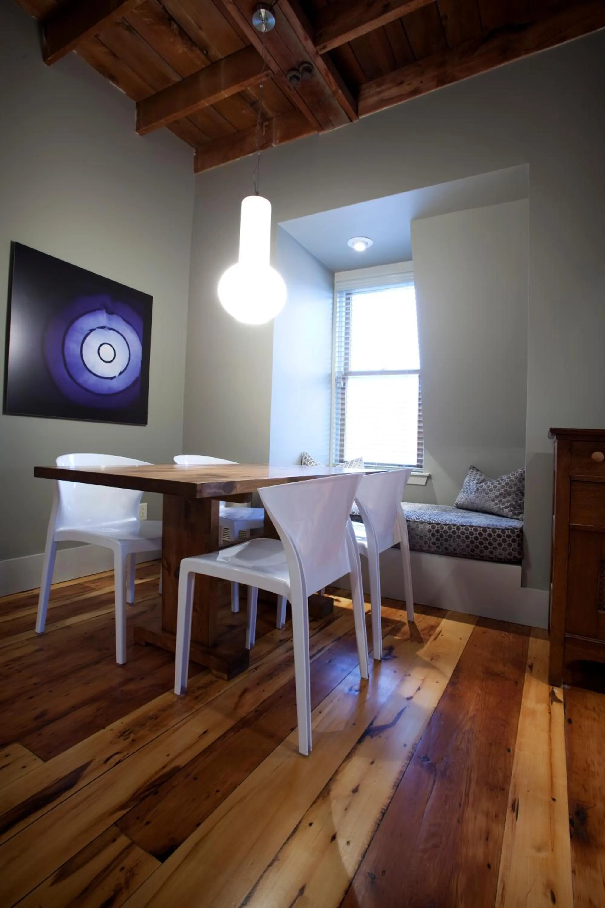 Dining area in Le Pleasant Hôtel & Café
