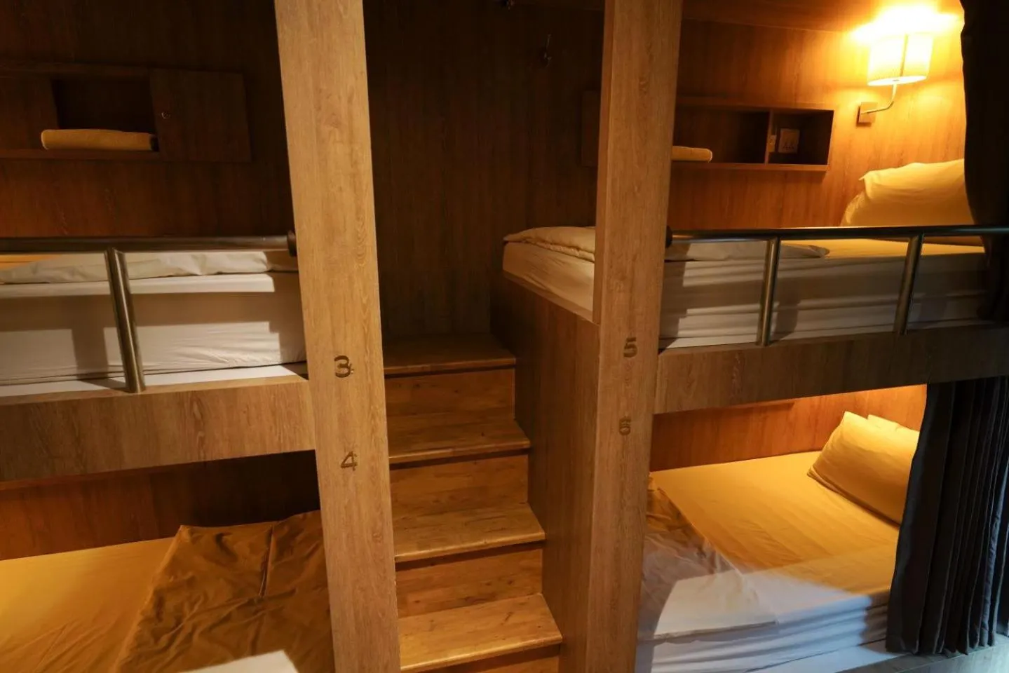 Bed in The poshtel Bangkok By Benya