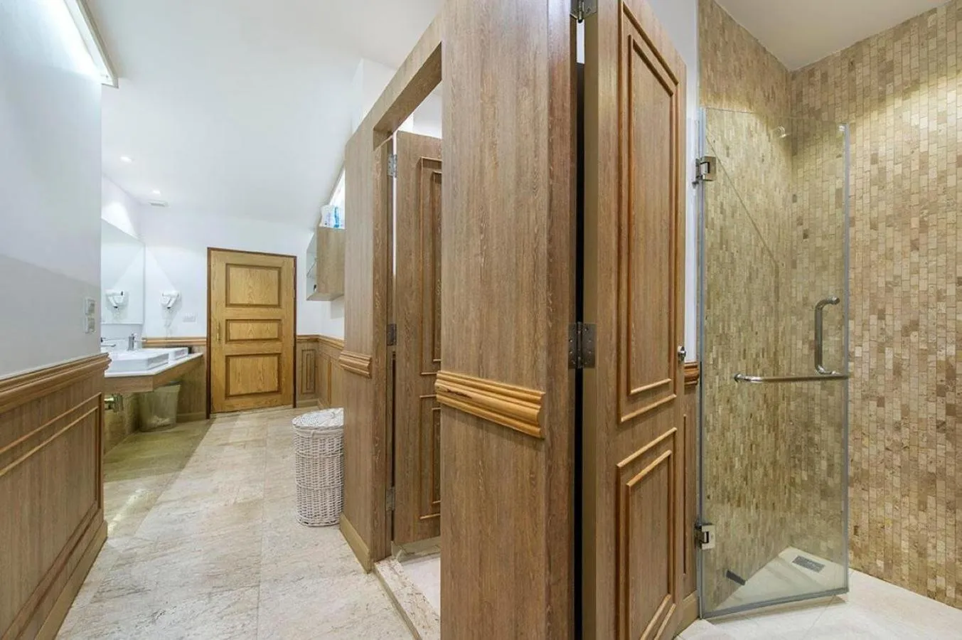 Bathroom in The poshtel Bangkok By Benya