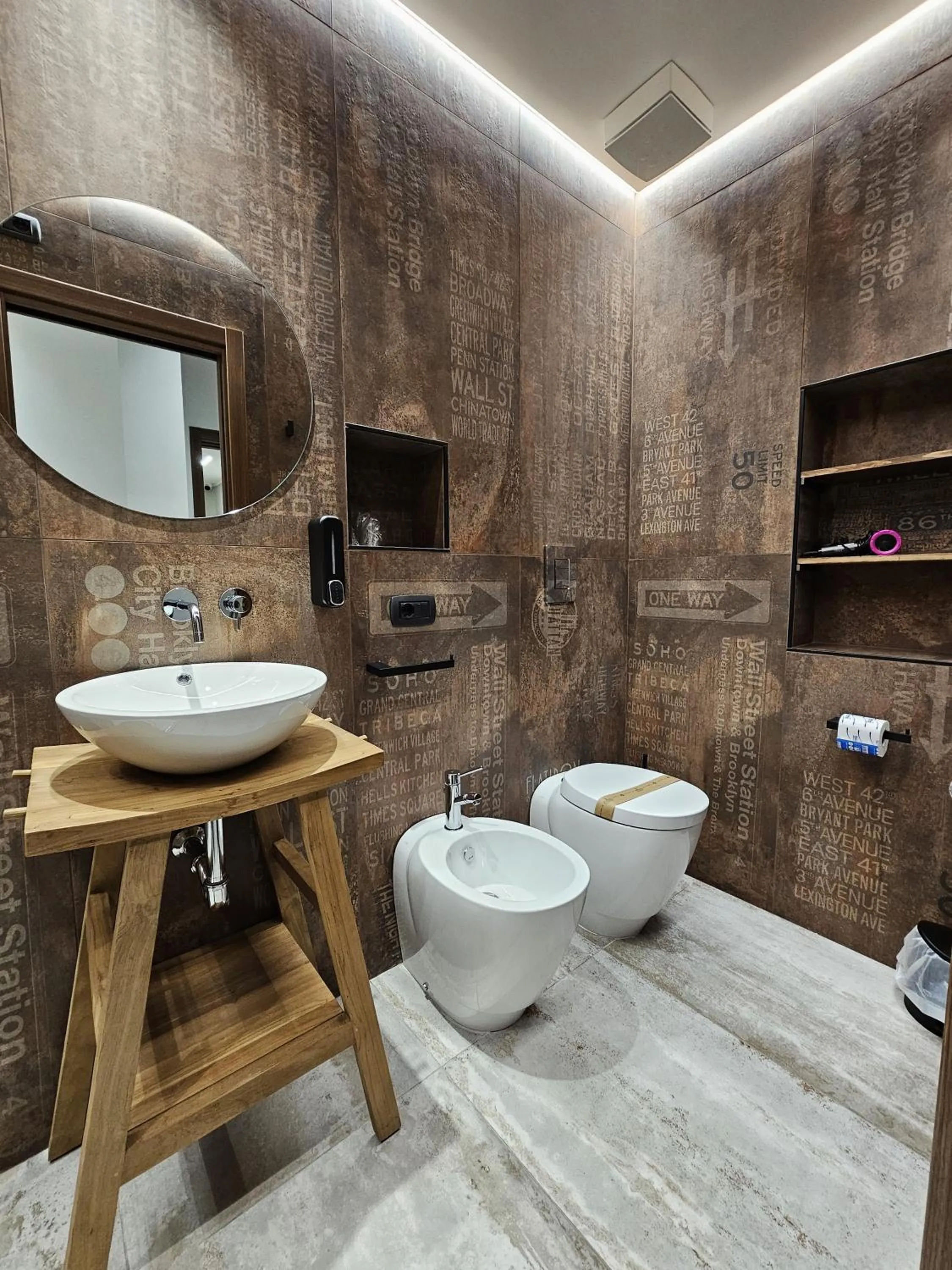 Bathroom in Binario1 Rooms