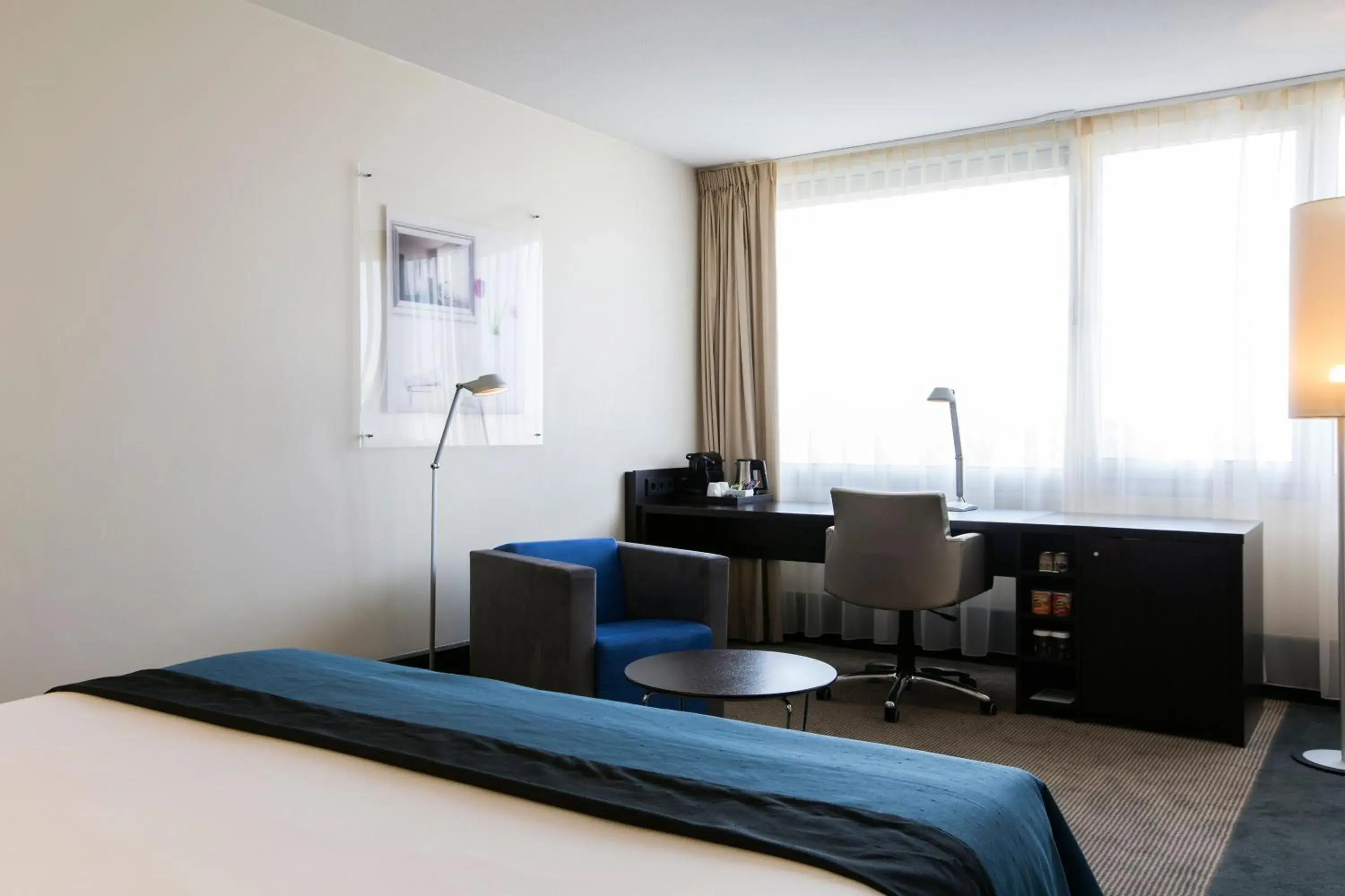 Premium King Room with City View in Holiday Inn Eindhoven Centre by IHG Premium King Room with City View in Holiday Inn Eindhoven Centre by IHG